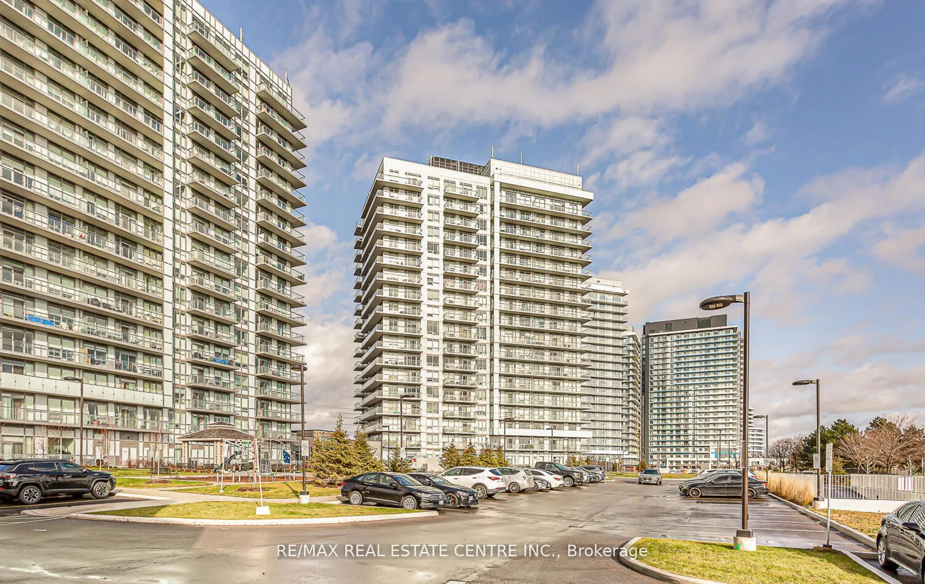4699 Glen Erin Drive W, #1808