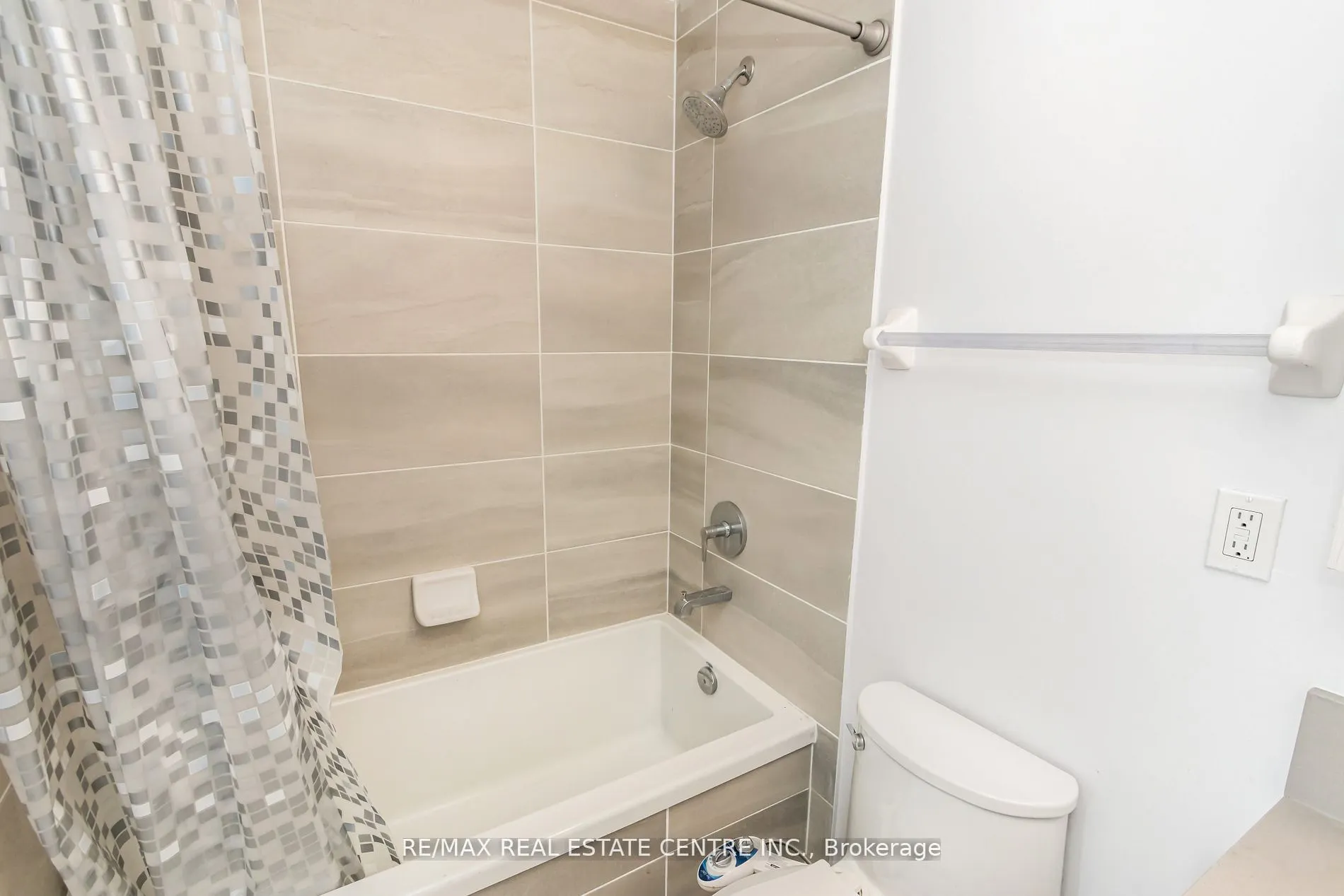 4699 Glen Erin Drive W, #1808