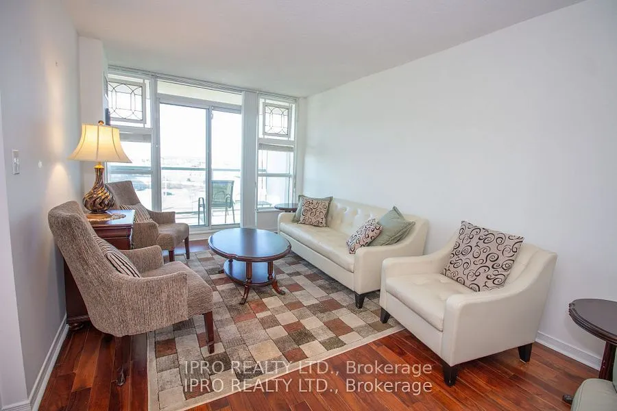 2545 Erin Centre Boulevard, #806