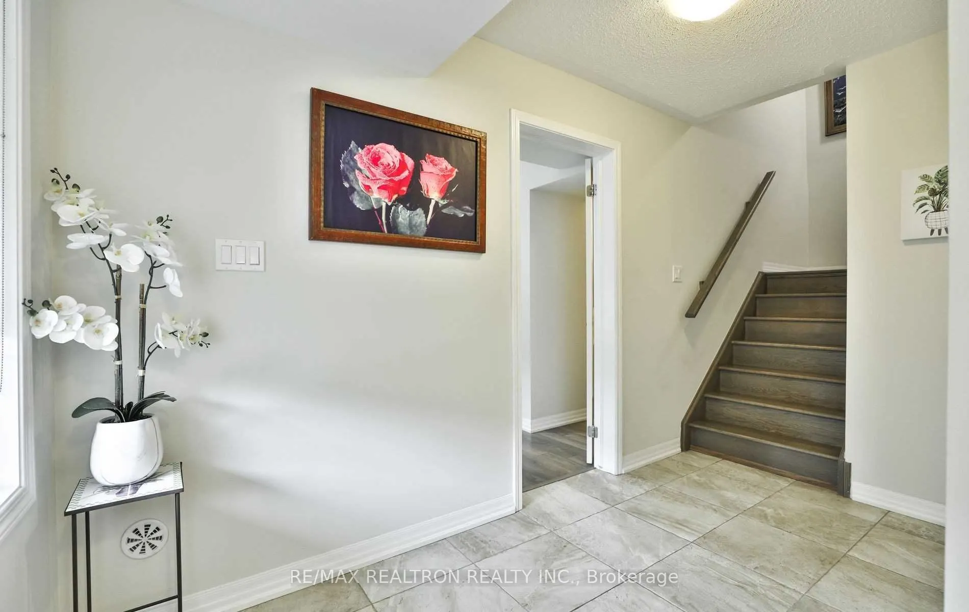 370 Timberland Gate
