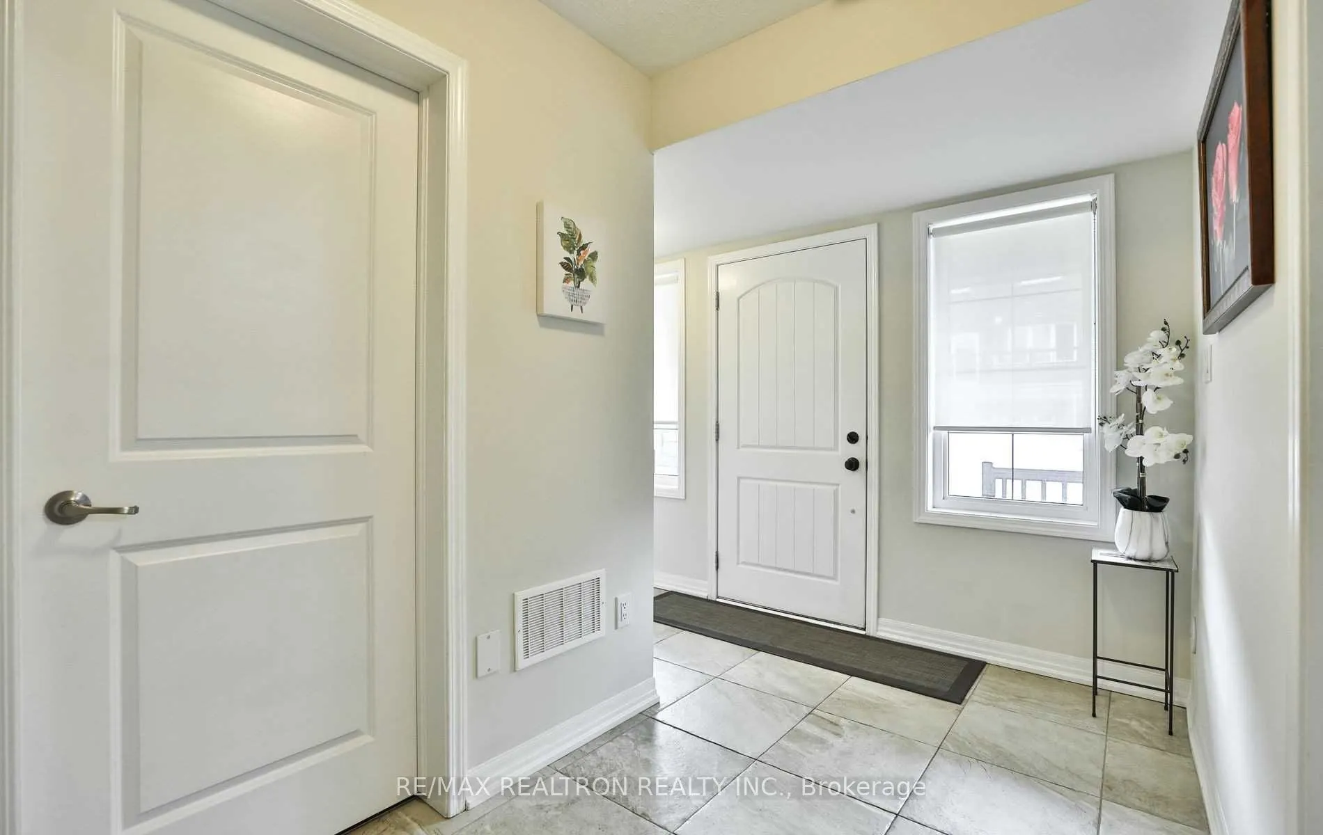 370 Timberland Gate