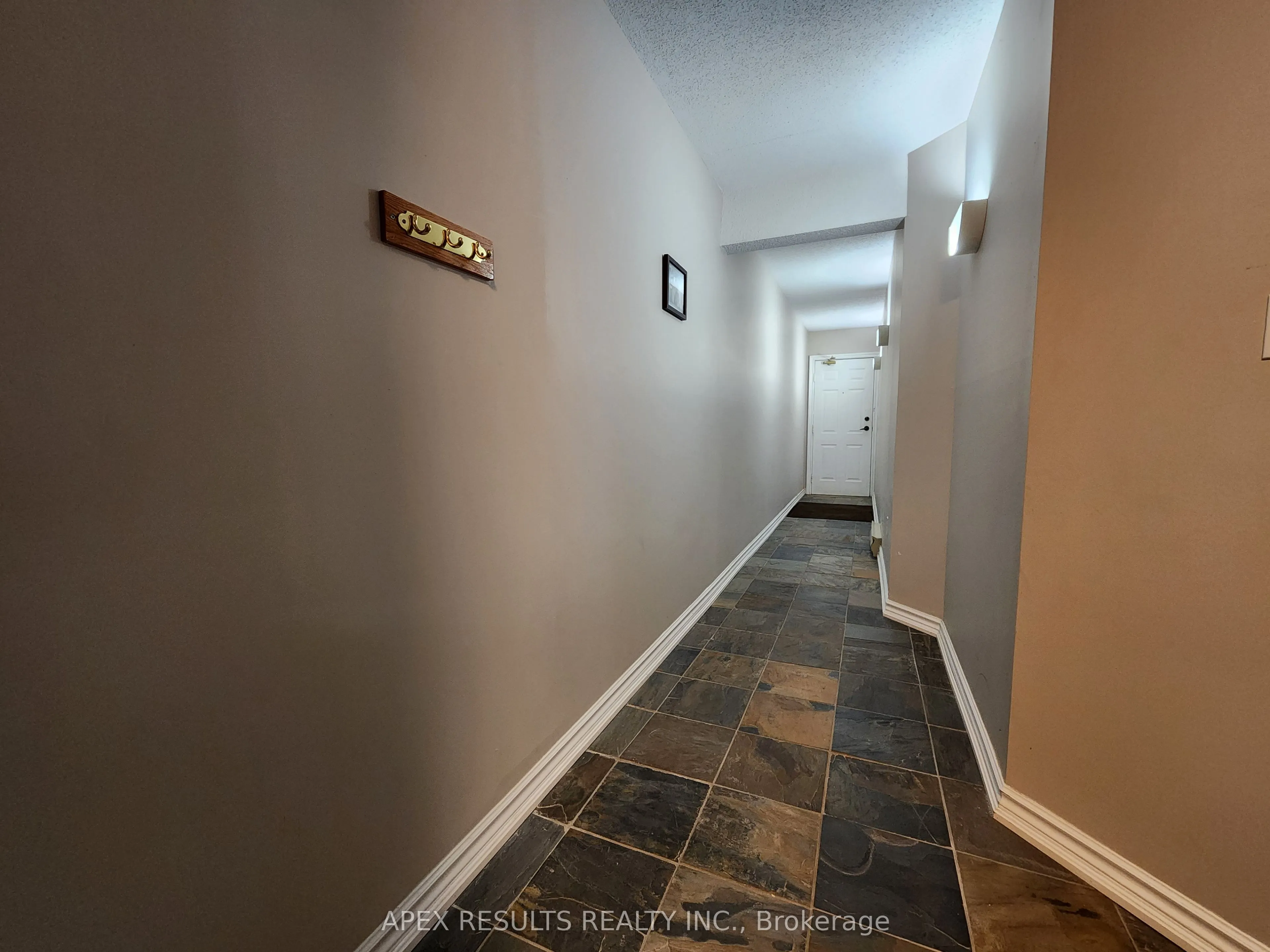 2020 Cleaver Avenue, #212