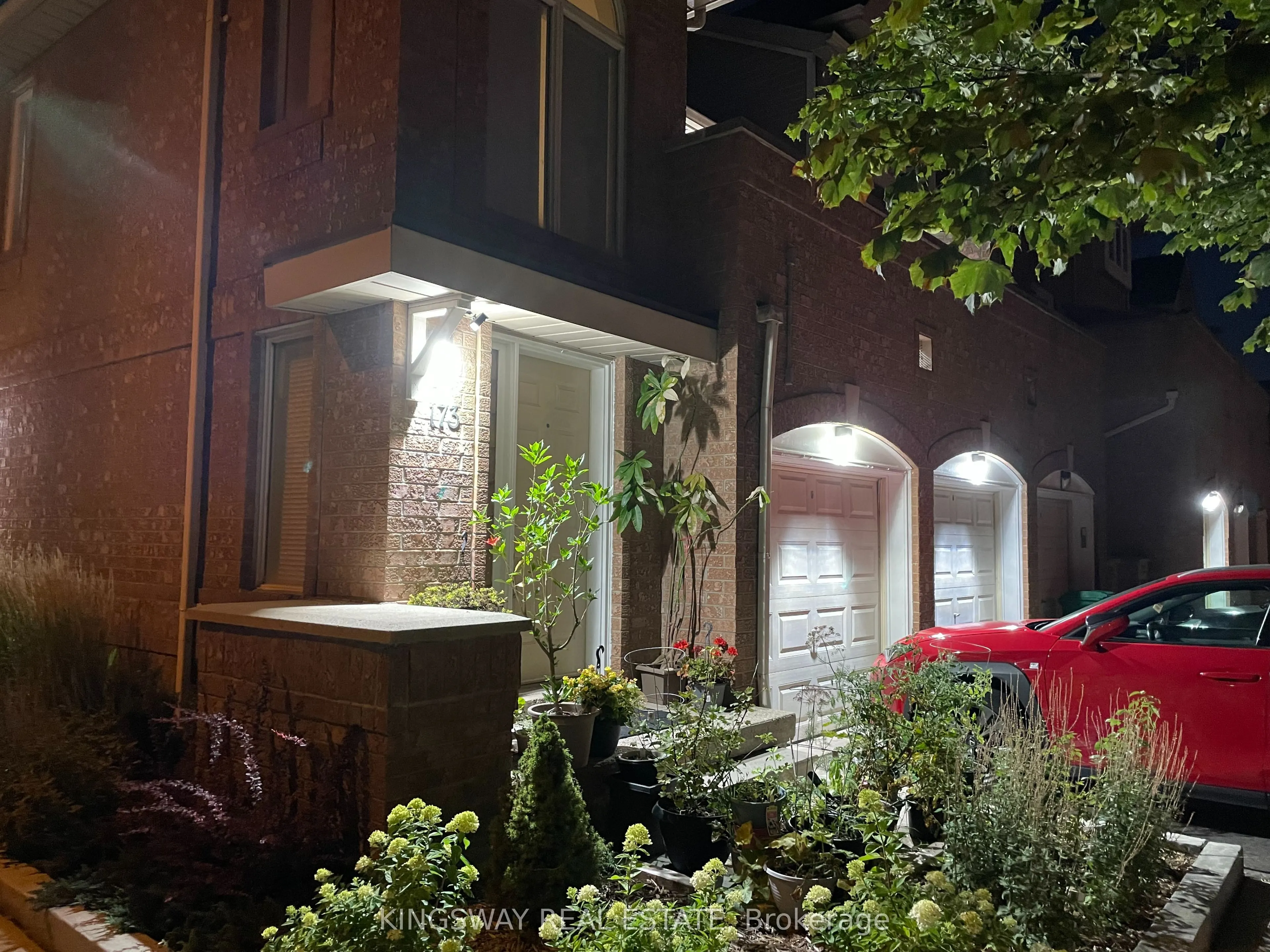 99 Bristol Road E, #173