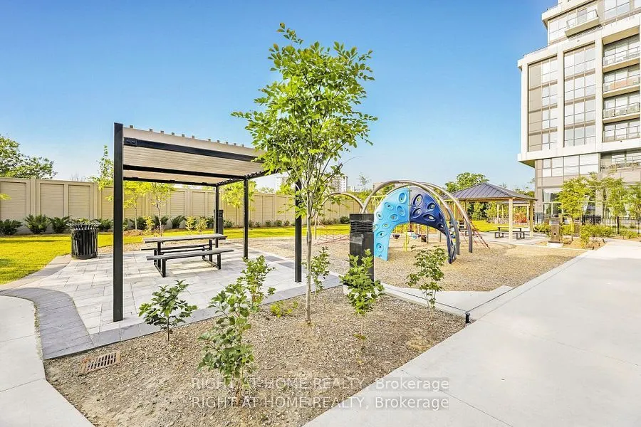 1063 DOUGLAS MCCURDY Common, #213