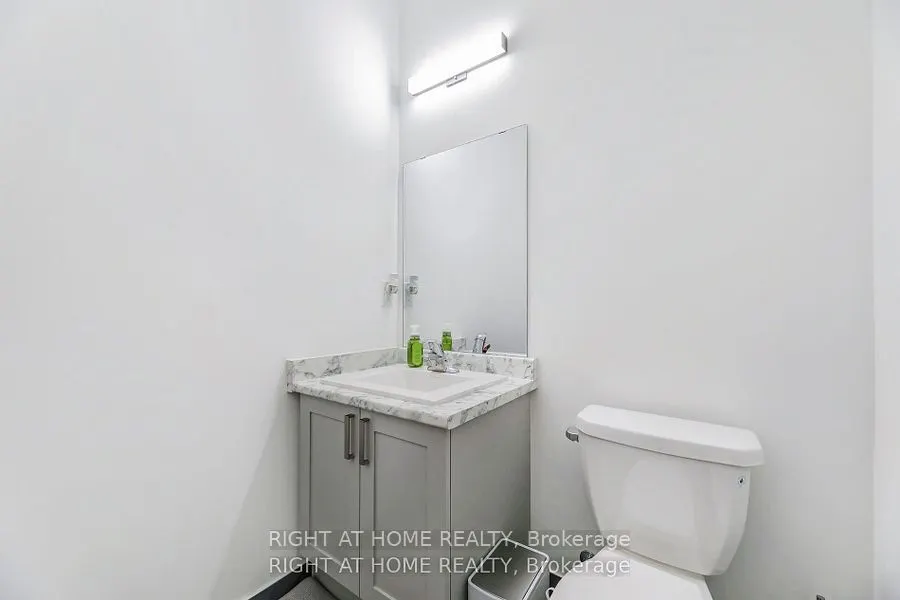 1063 DOUGLAS MCCURDY Common, #213