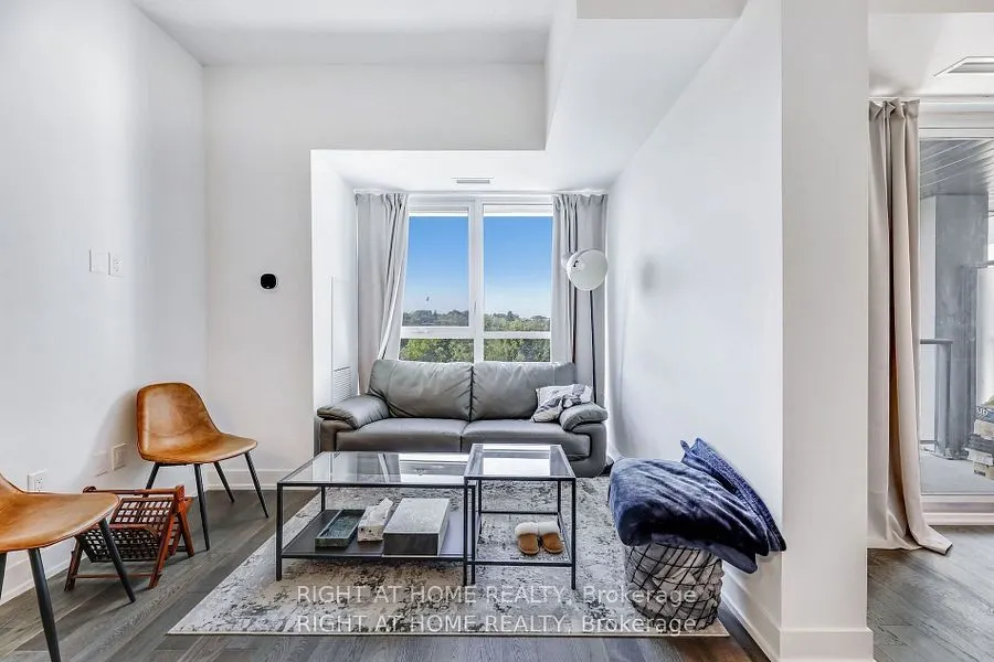 1063 DOUGLAS MCCURDY Common, #213