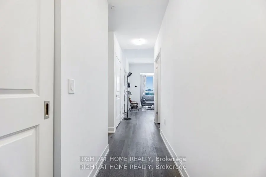 1063 DOUGLAS MCCURDY Common, #213