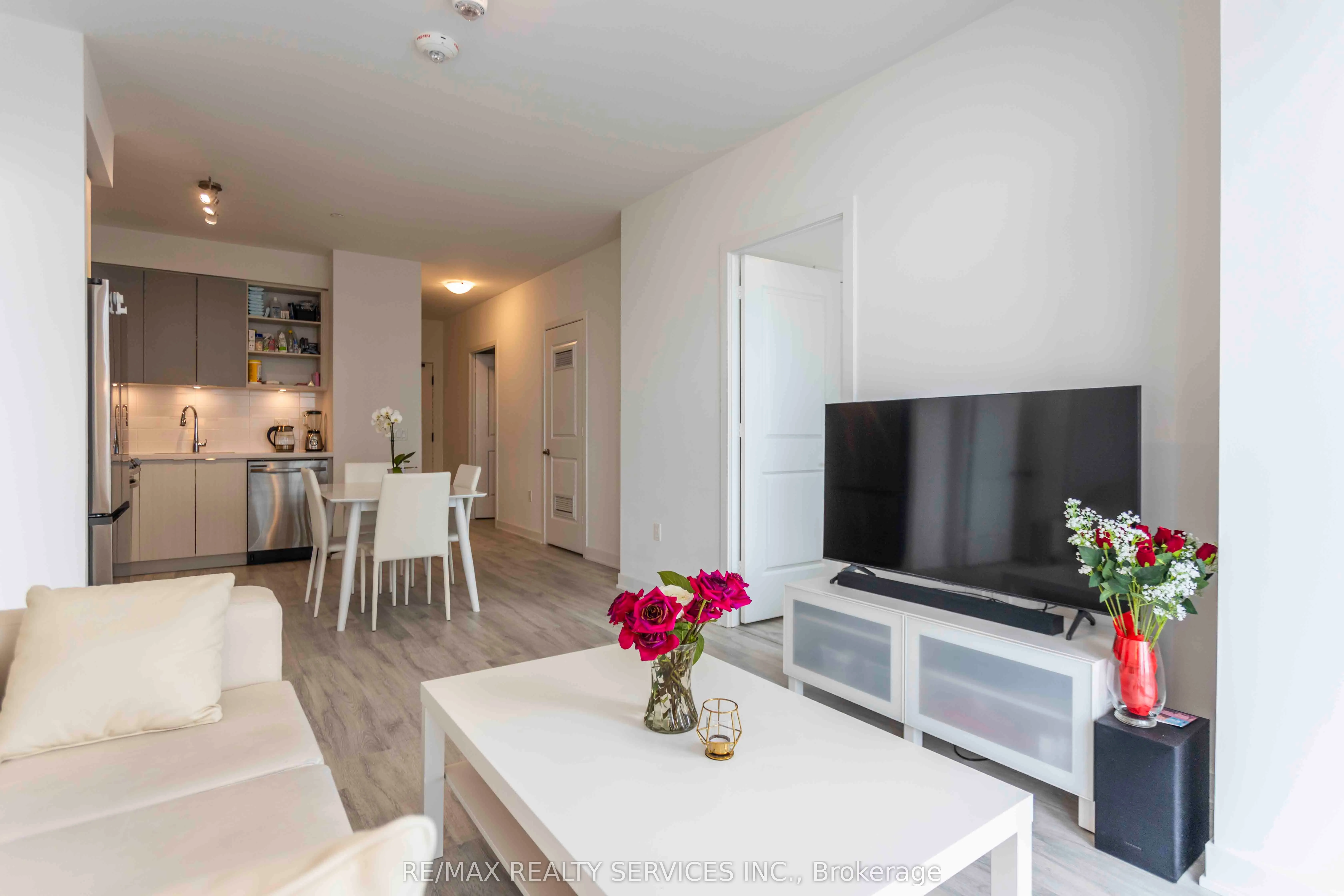 4675 Metcalfe Avenue, #1106