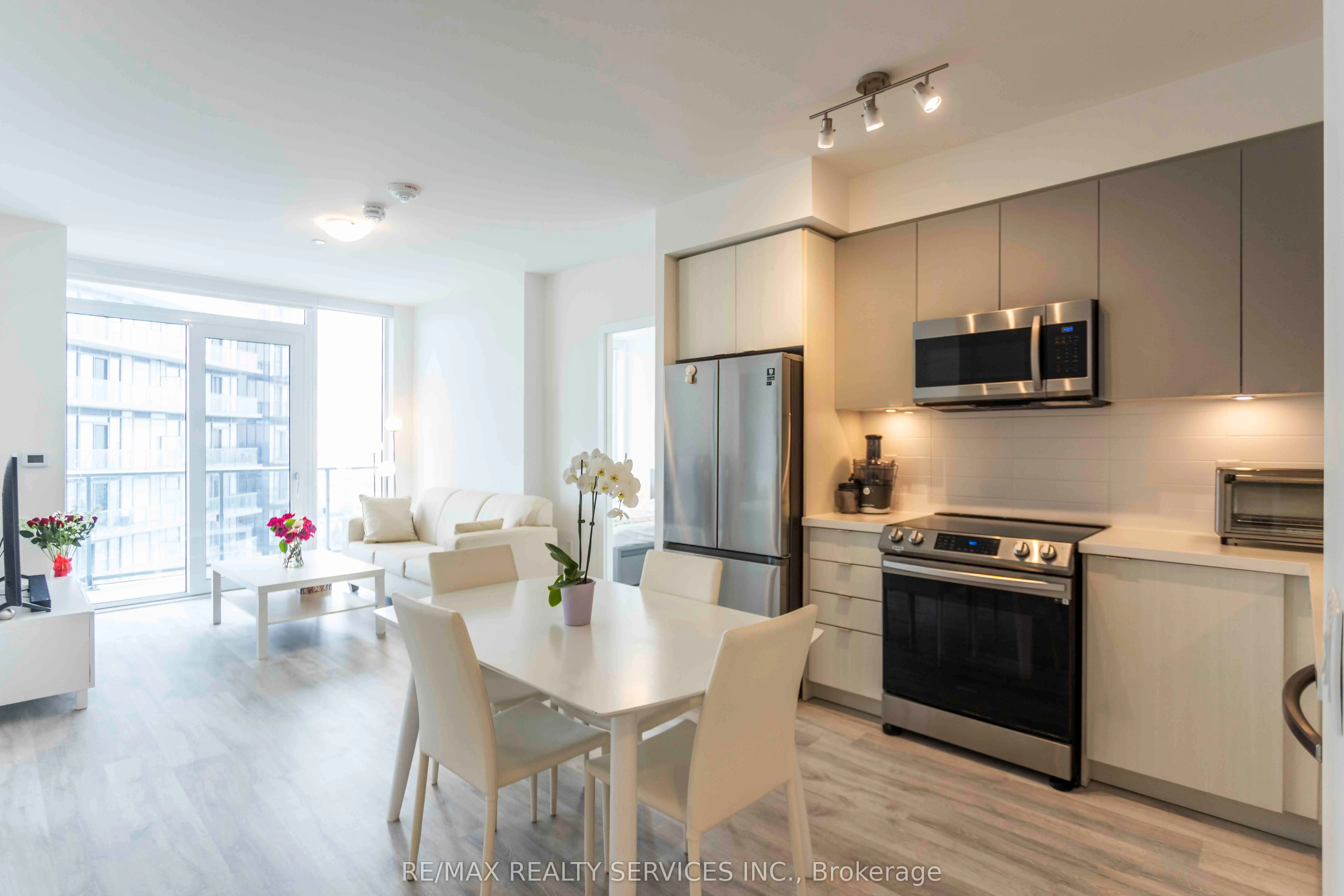 4675 Metcalfe Avenue, #1106