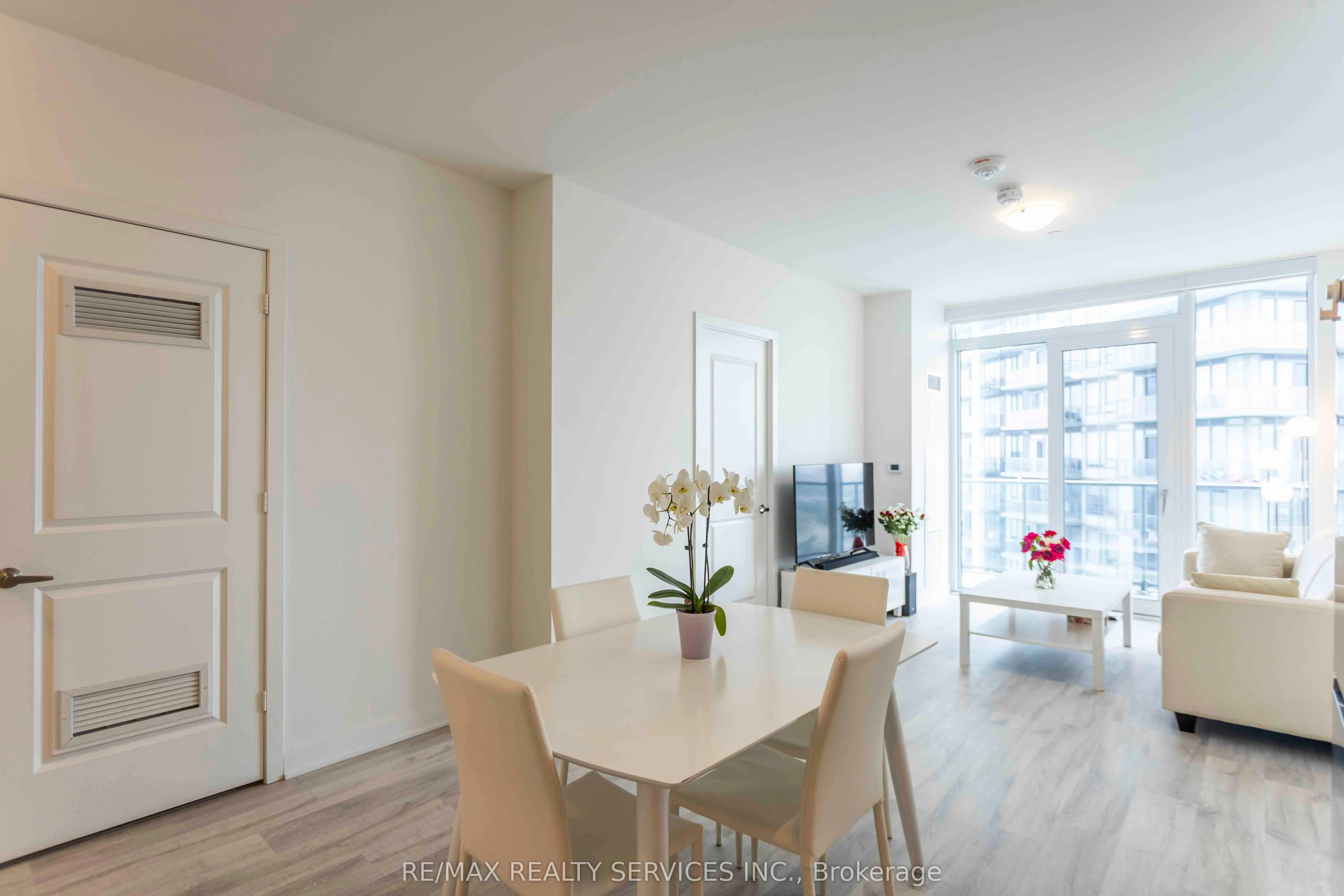 4675 Metcalfe Avenue, #1106
