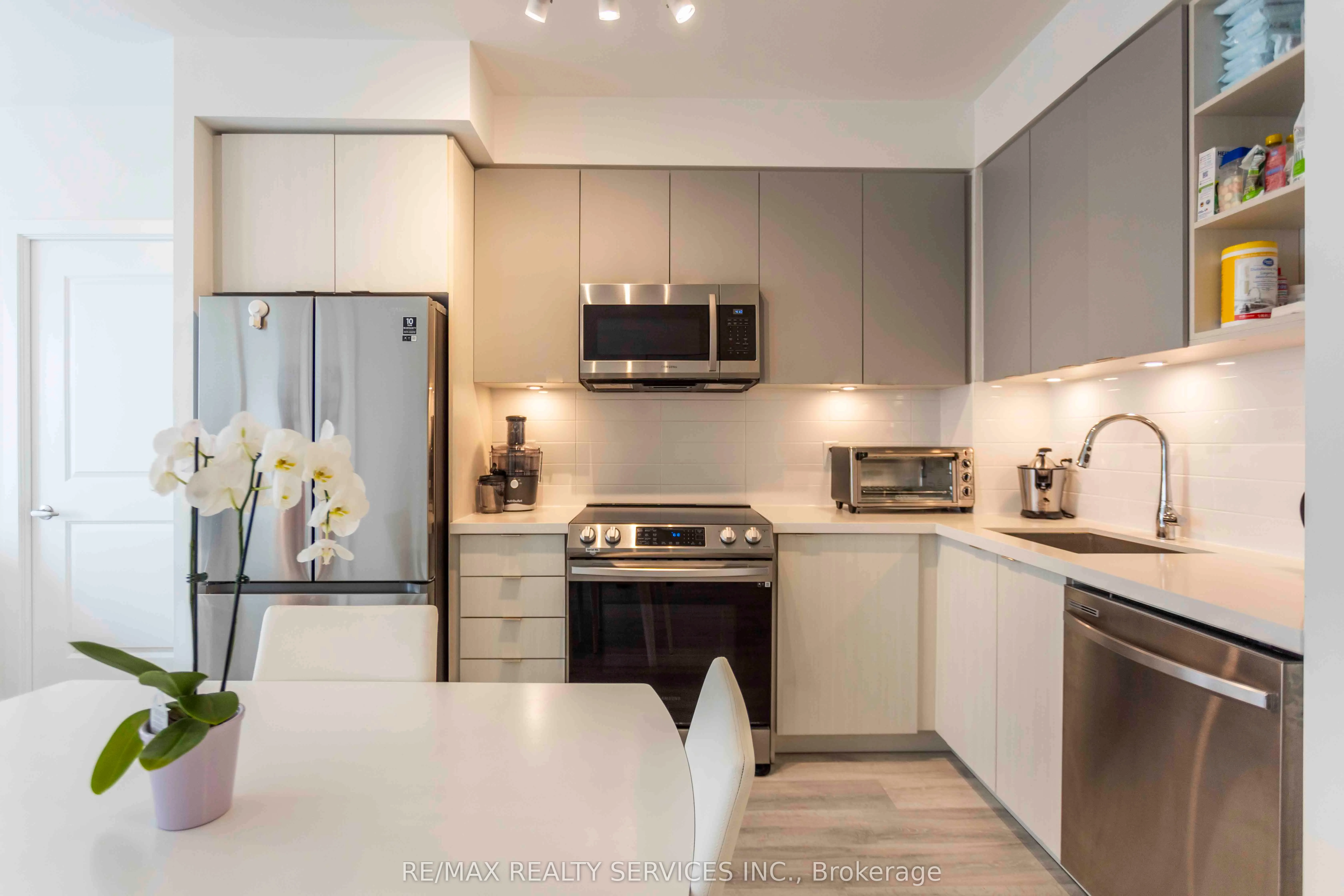 4675 Metcalfe Avenue, #1106