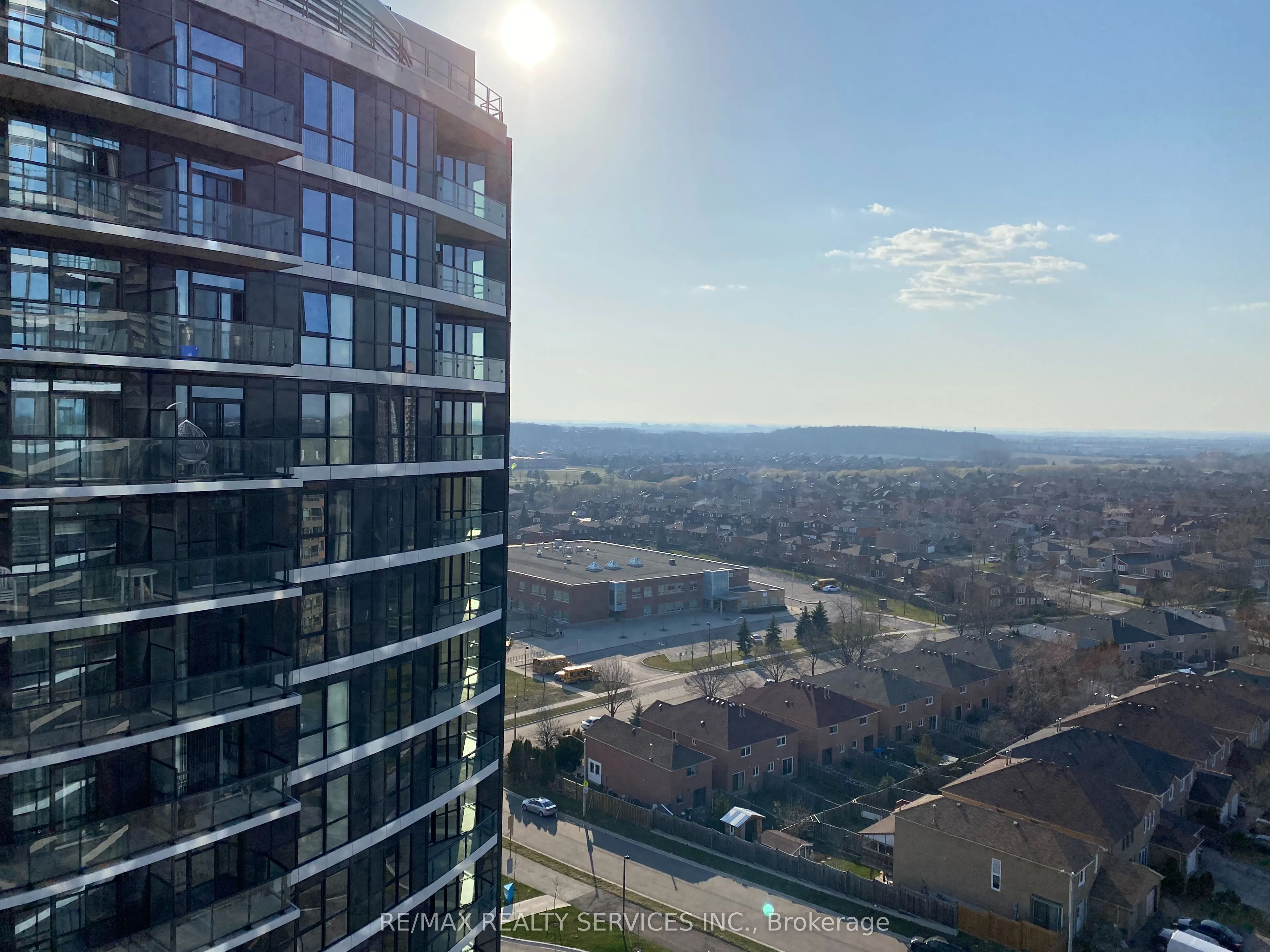 35 Watergarden Drive W, #1215