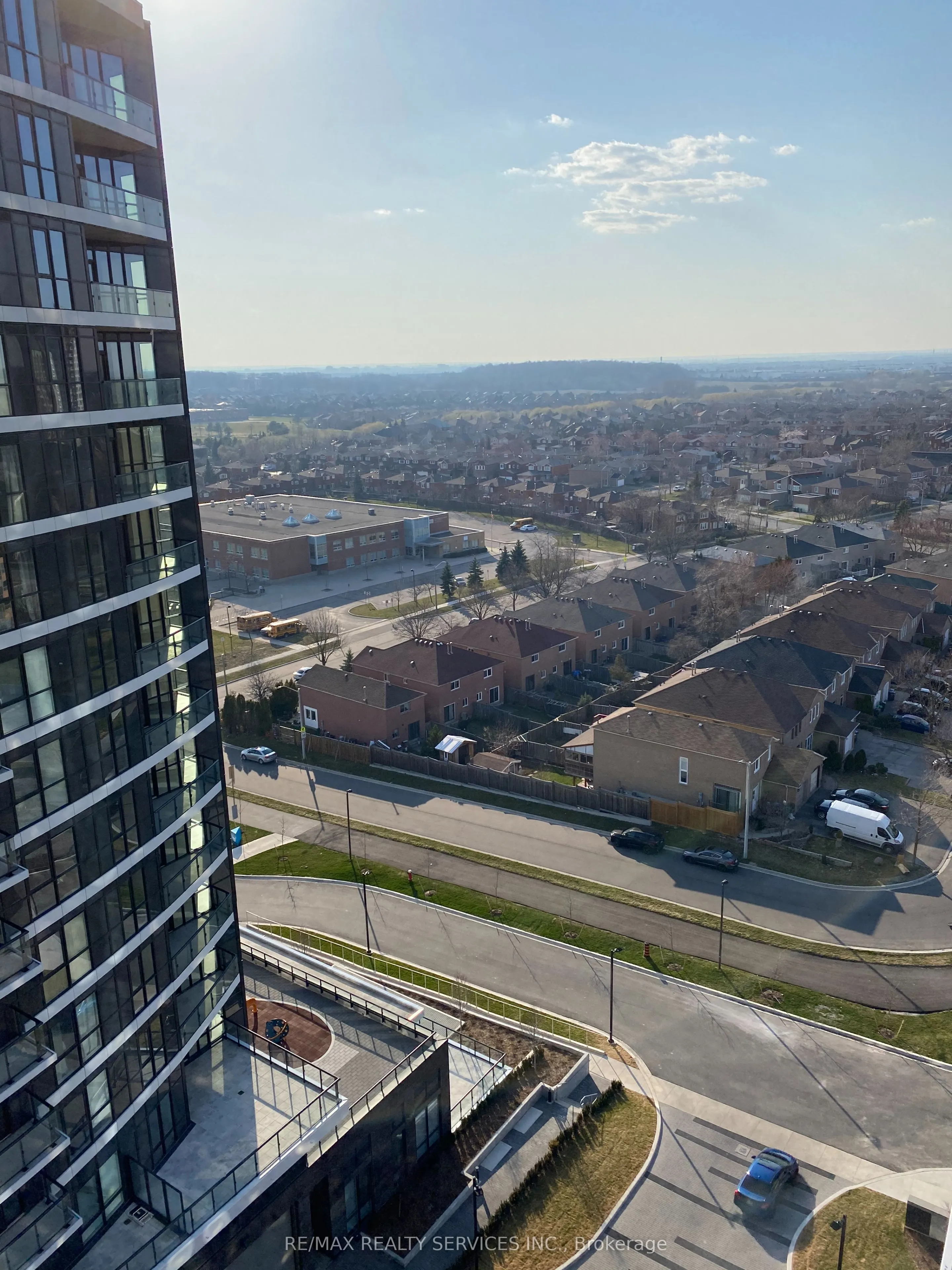 35 Watergarden Drive W, #1215
