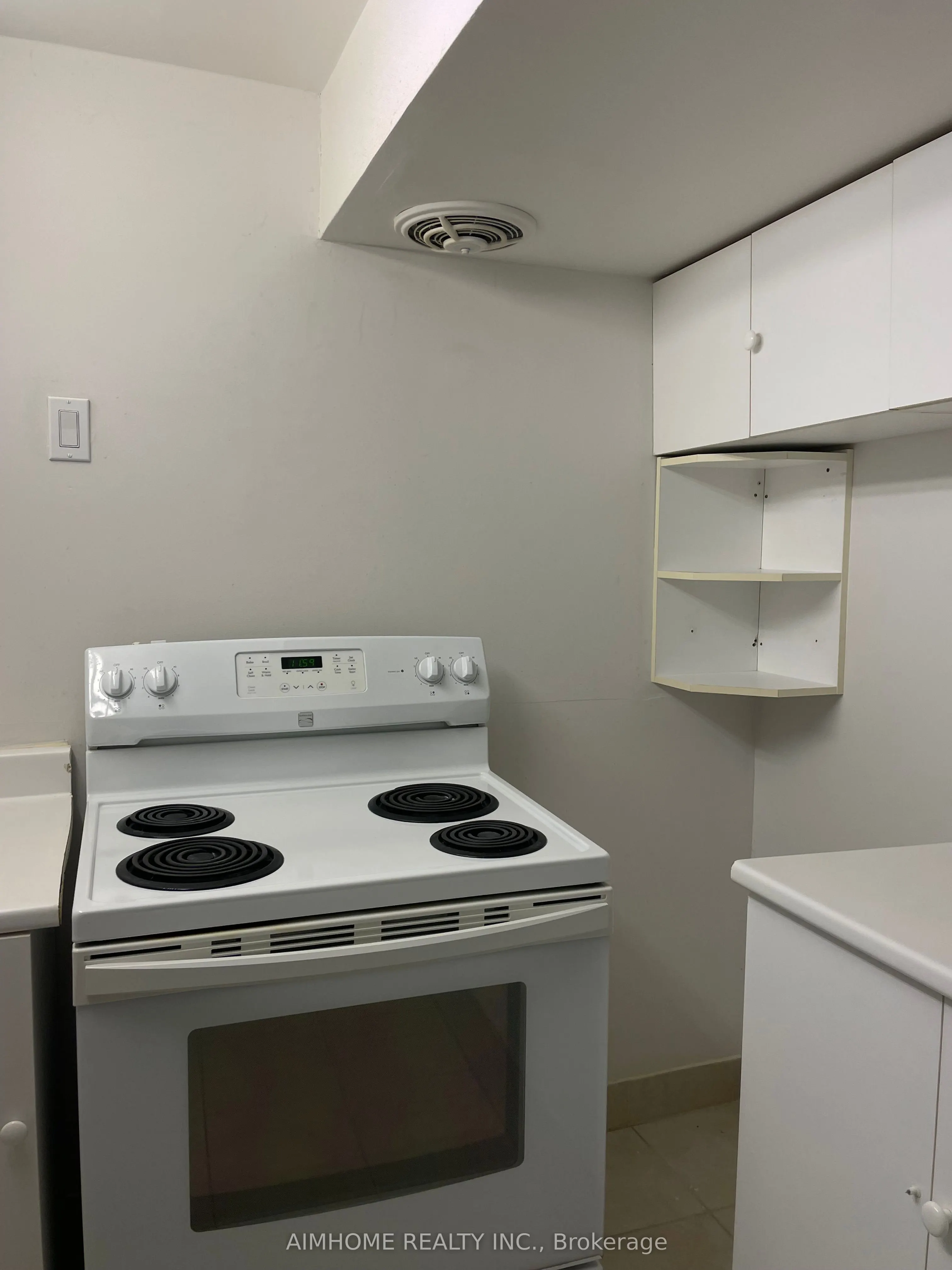 4072 Colonial Drive, #Basement