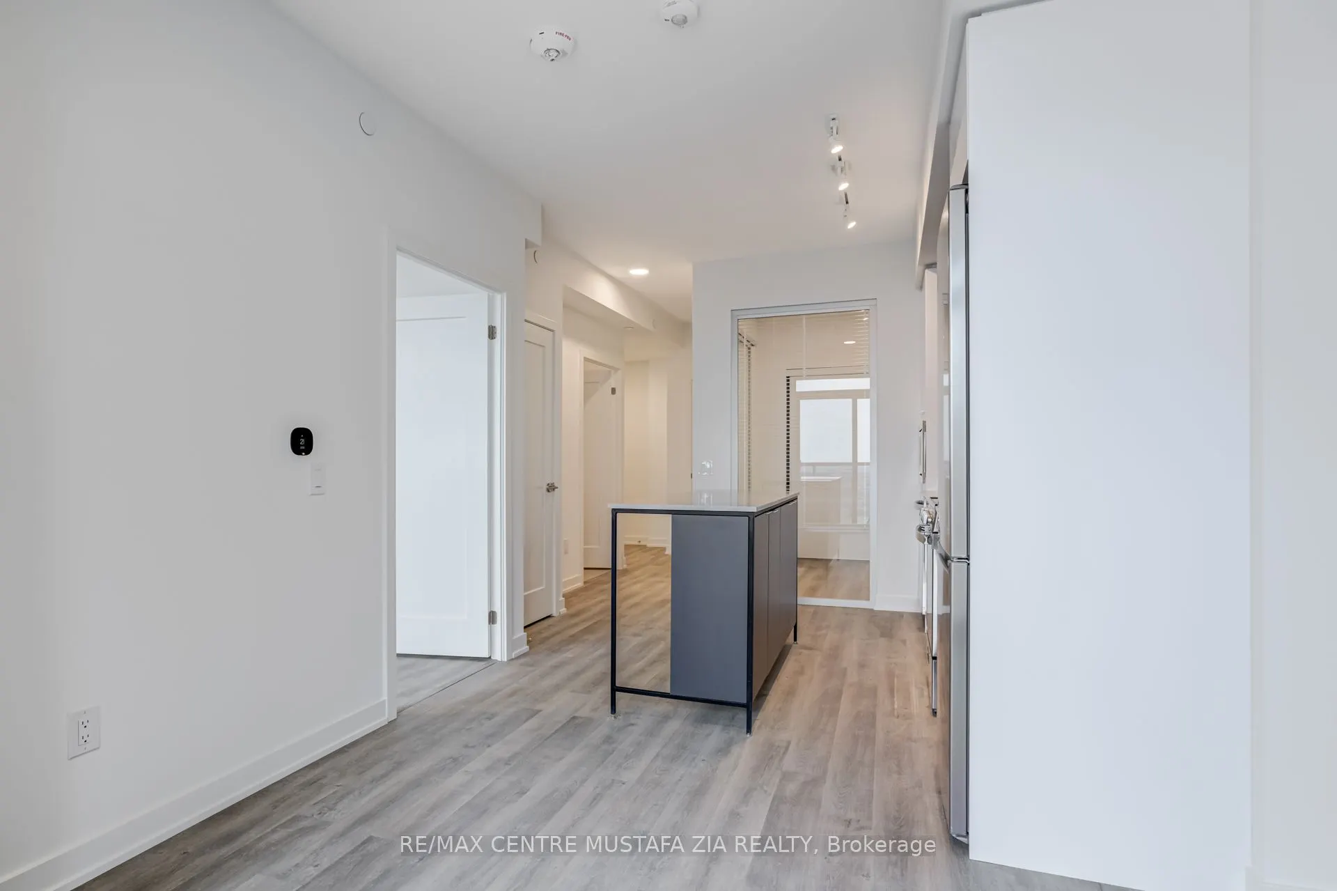 5105 Hurontario Street, #2207