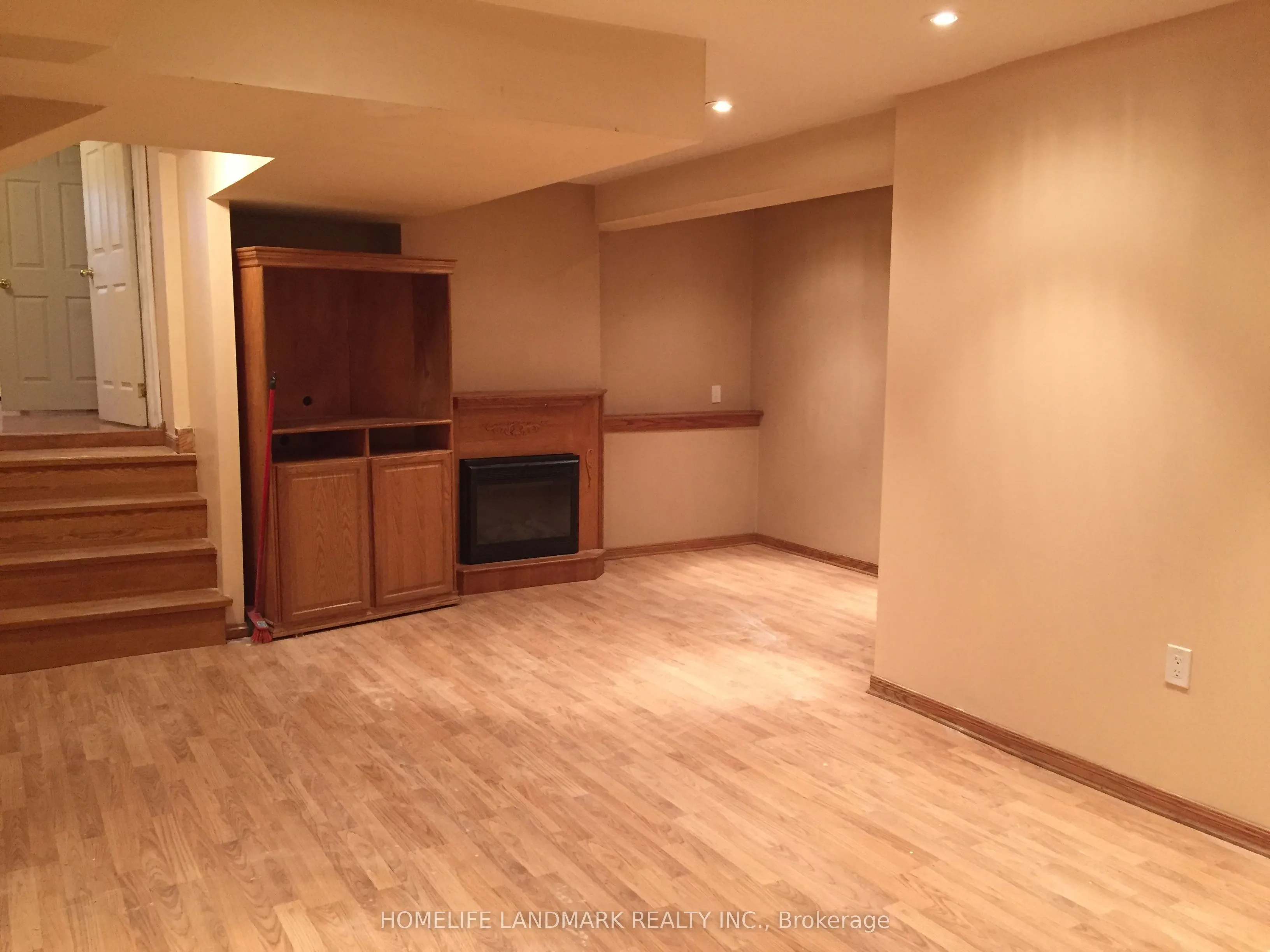2770 Quill Crescent, #Lower