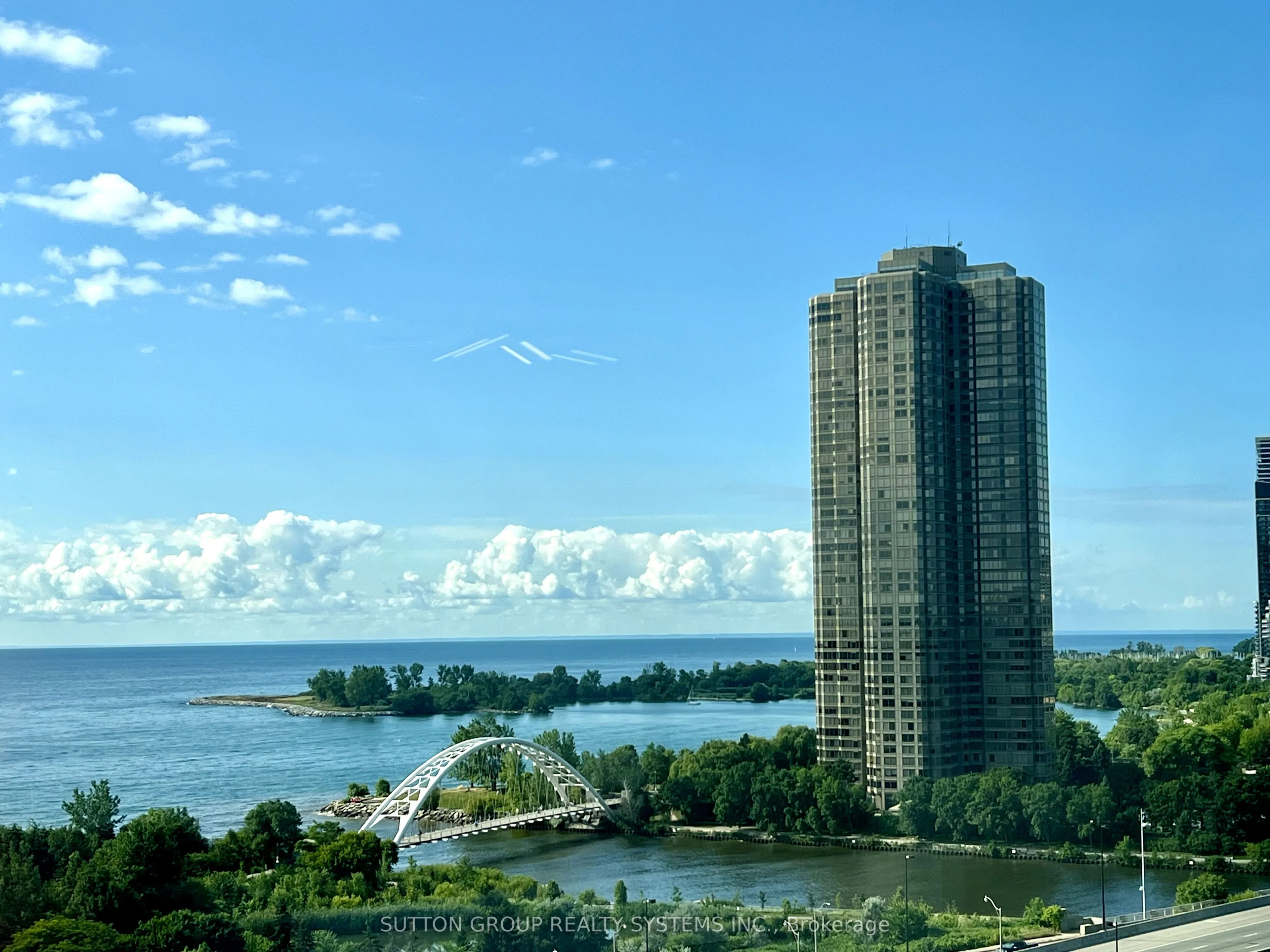 105 The Queensway, #1402