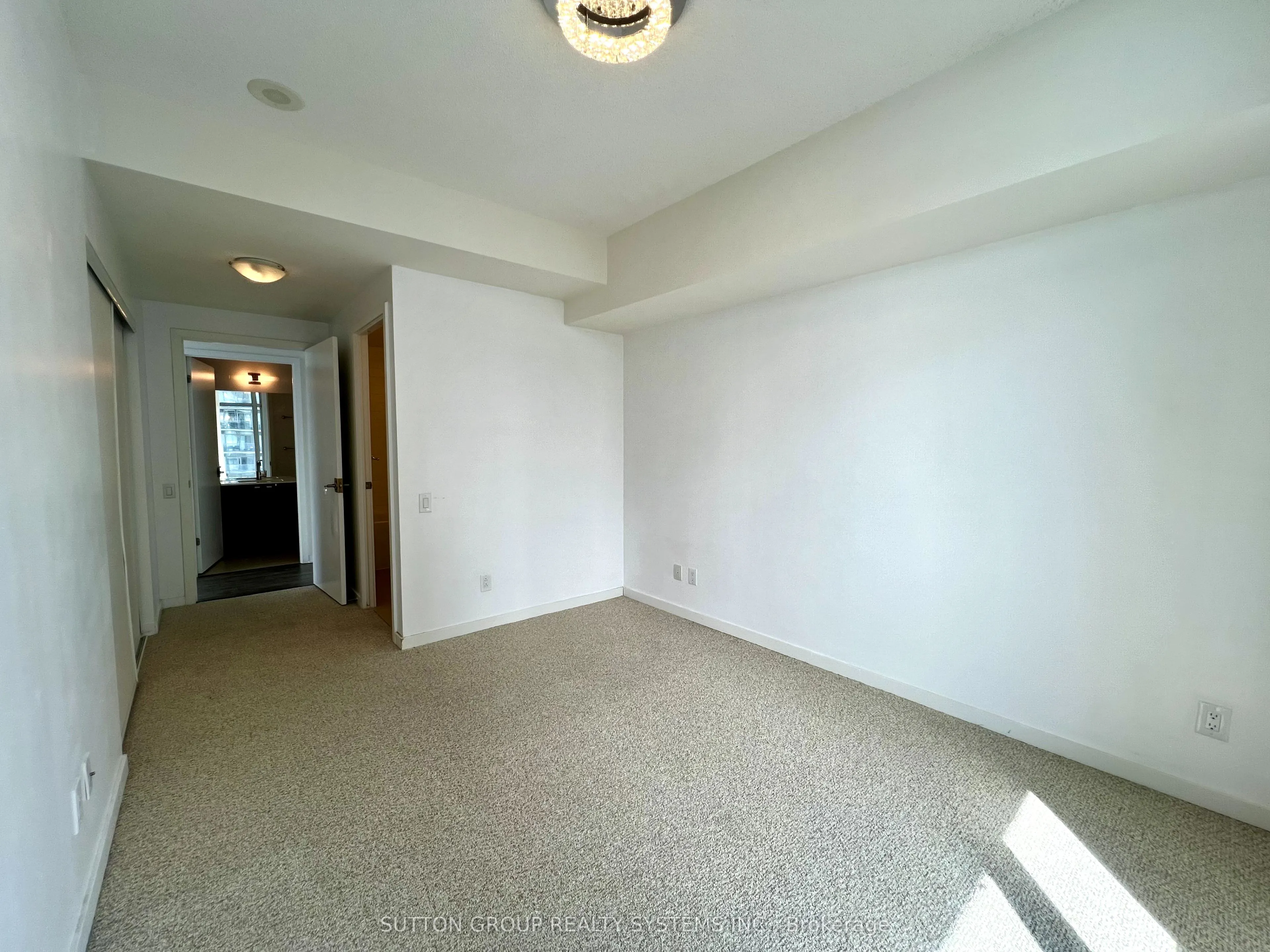105 The Queensway, #1402