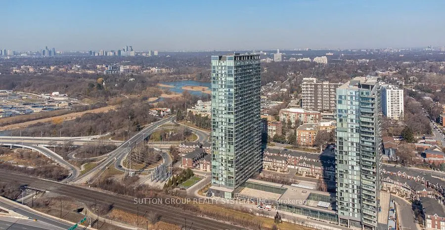105 The Queensway, #1402
