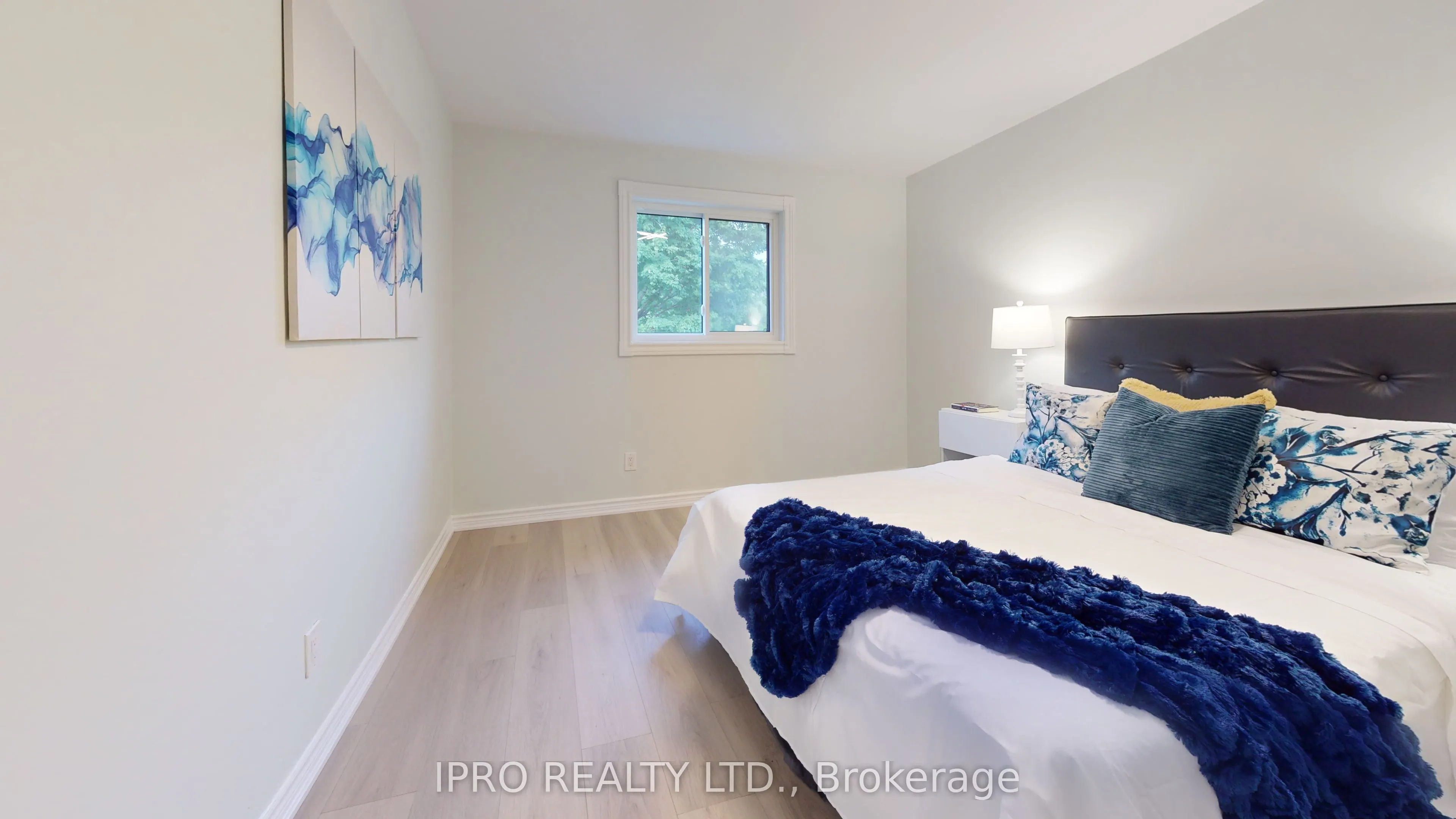27 Briarwood Drive