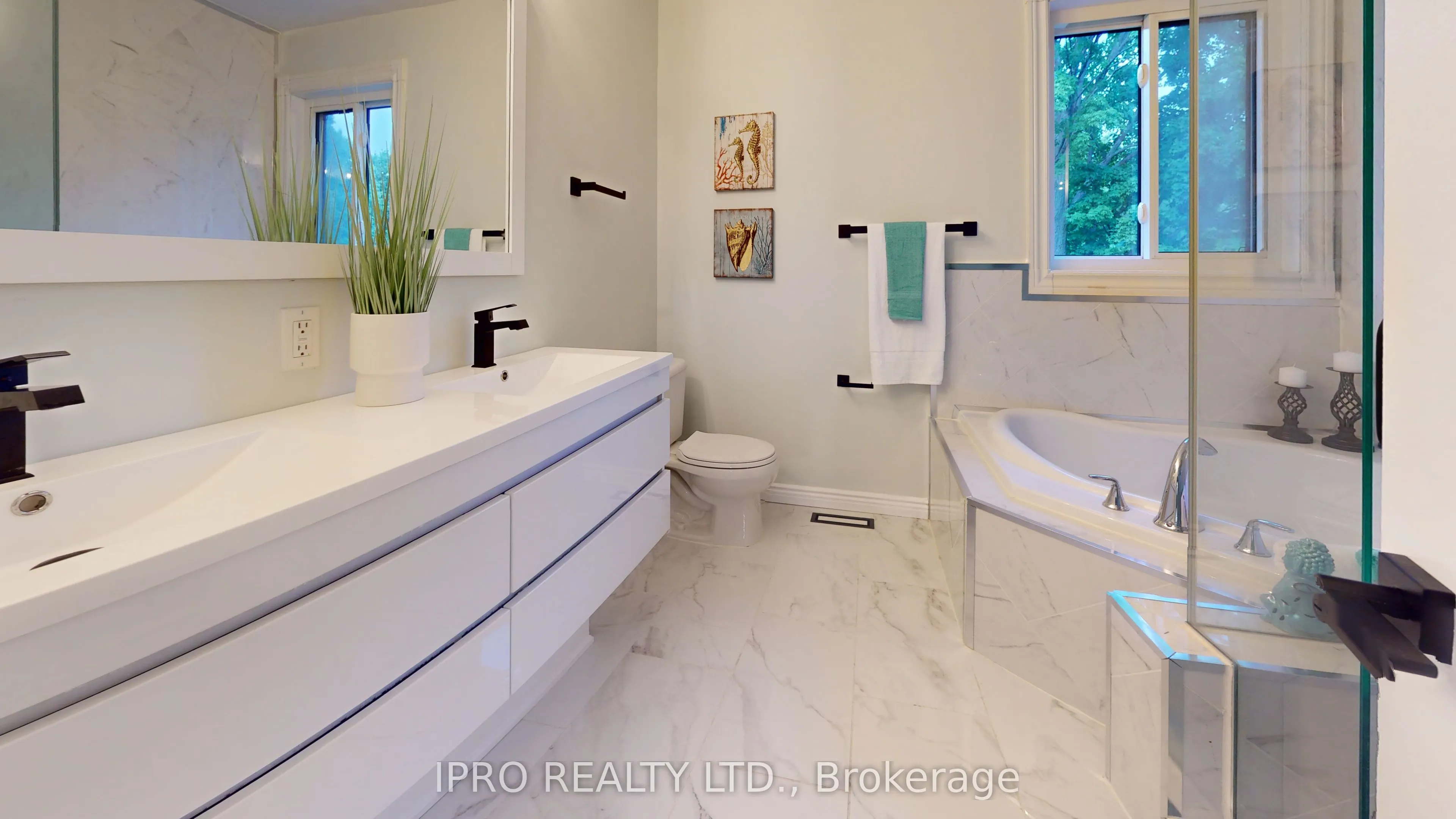 27 Briarwood Drive