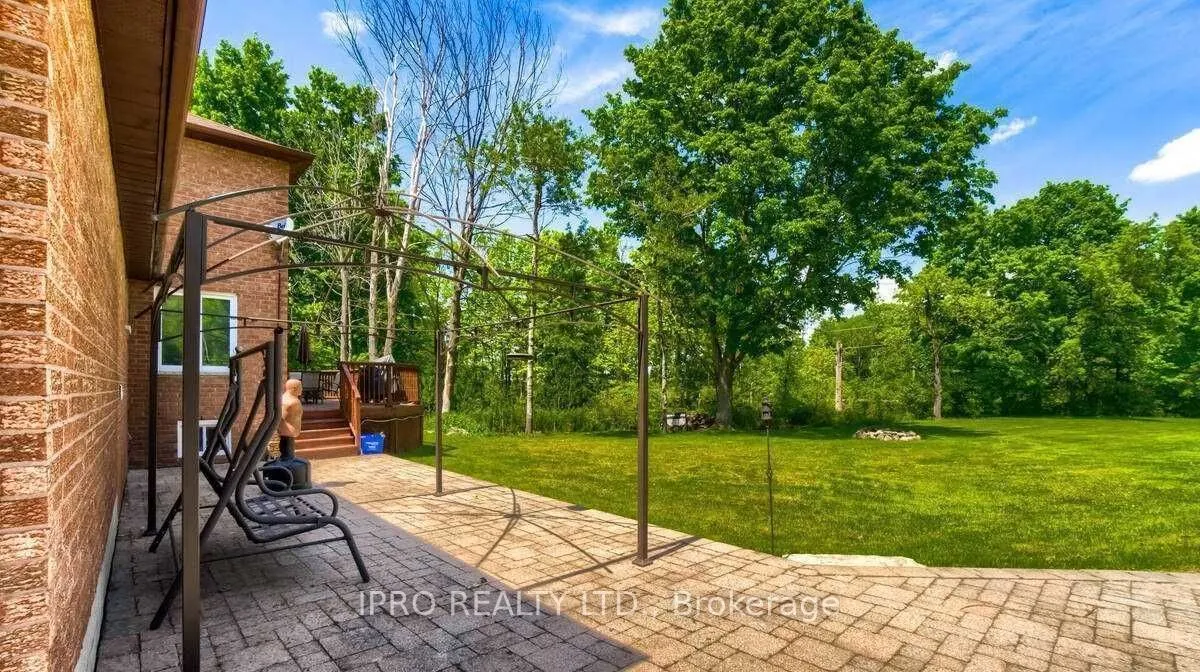 27 Briarwood Drive
