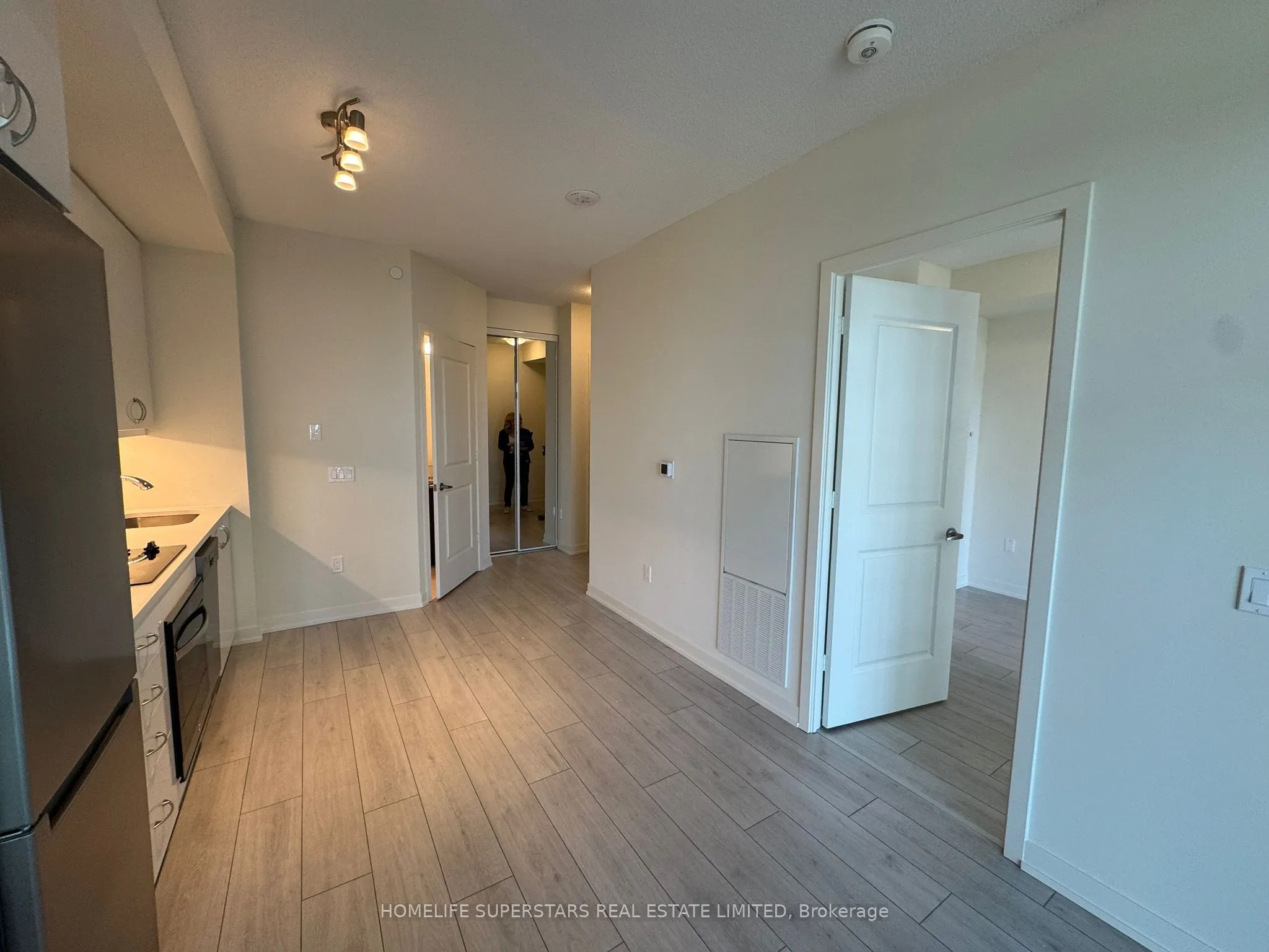 38 annie craig Drive, #1606