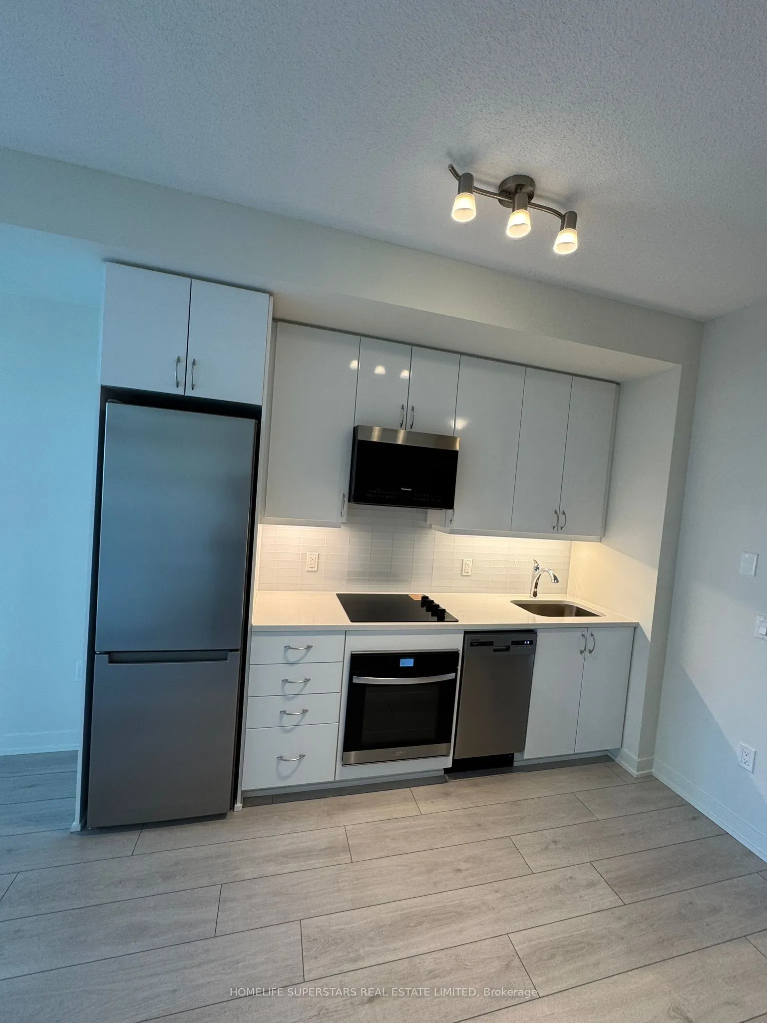 38 annie craig Drive, #1606