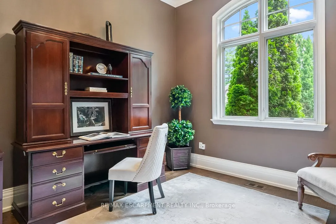 1229 Minaki Road