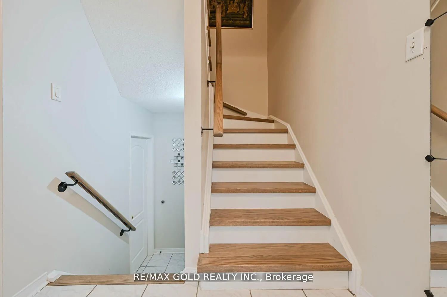 44 Ribbon Drive
