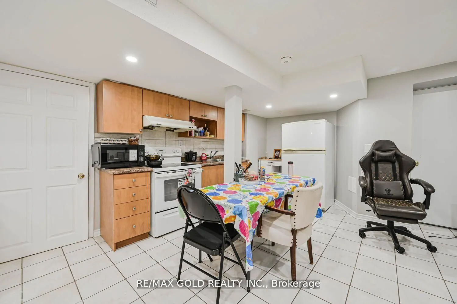 44 Ribbon Drive