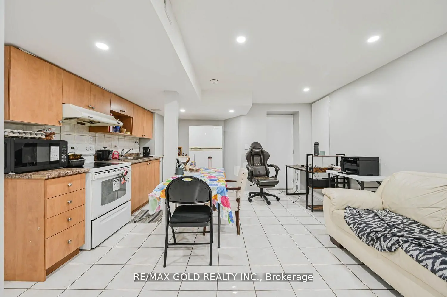 44 Ribbon Drive