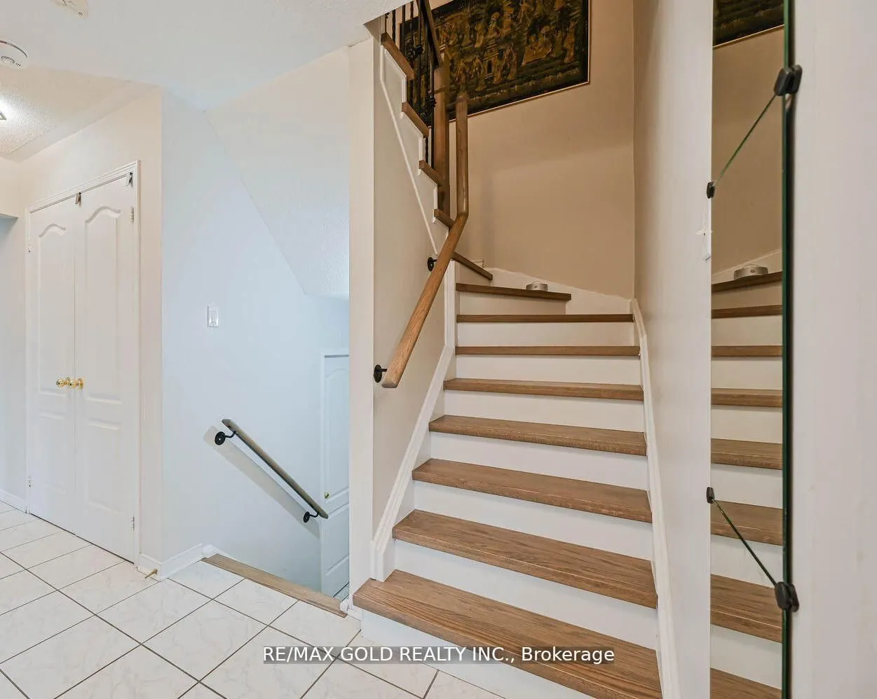 44 Ribbon Drive