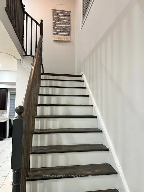 58 Lanark Circle