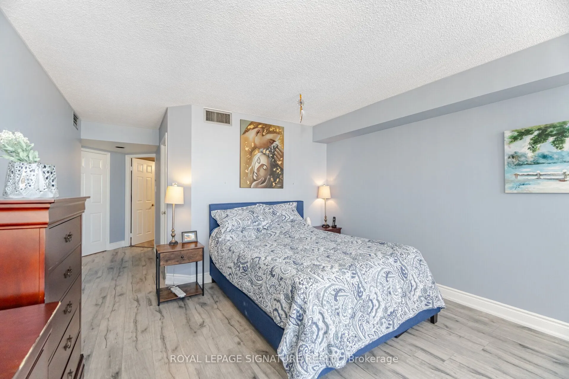 45 Kingsbridge Garden Circle, #3208