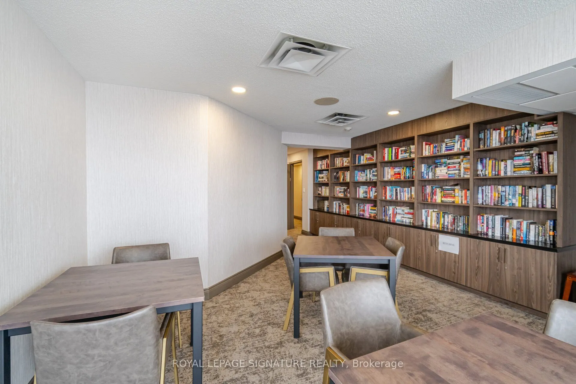 45 Kingsbridge Garden Circle, #3208