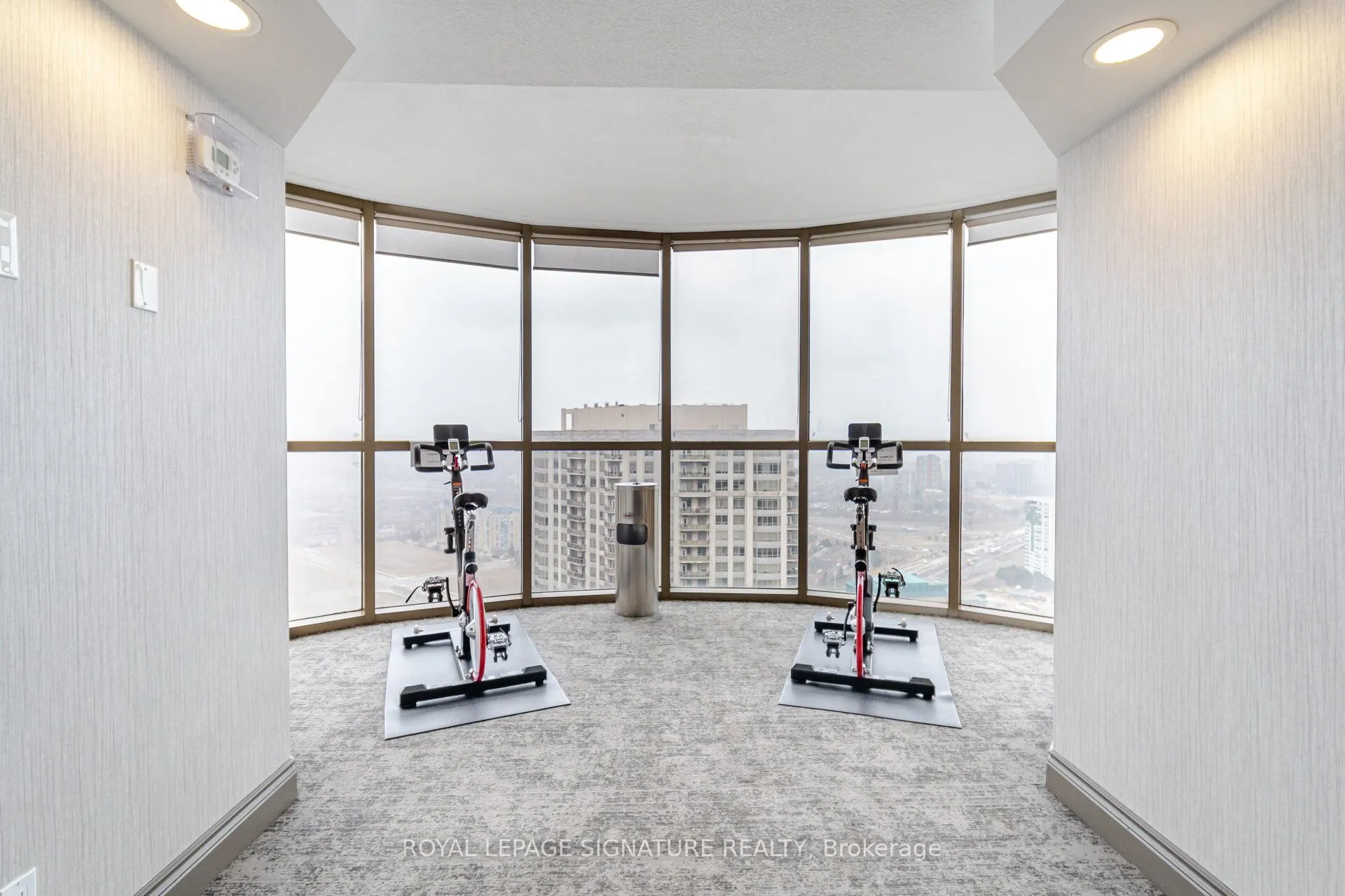 45 Kingsbridge Garden Circle, #3208