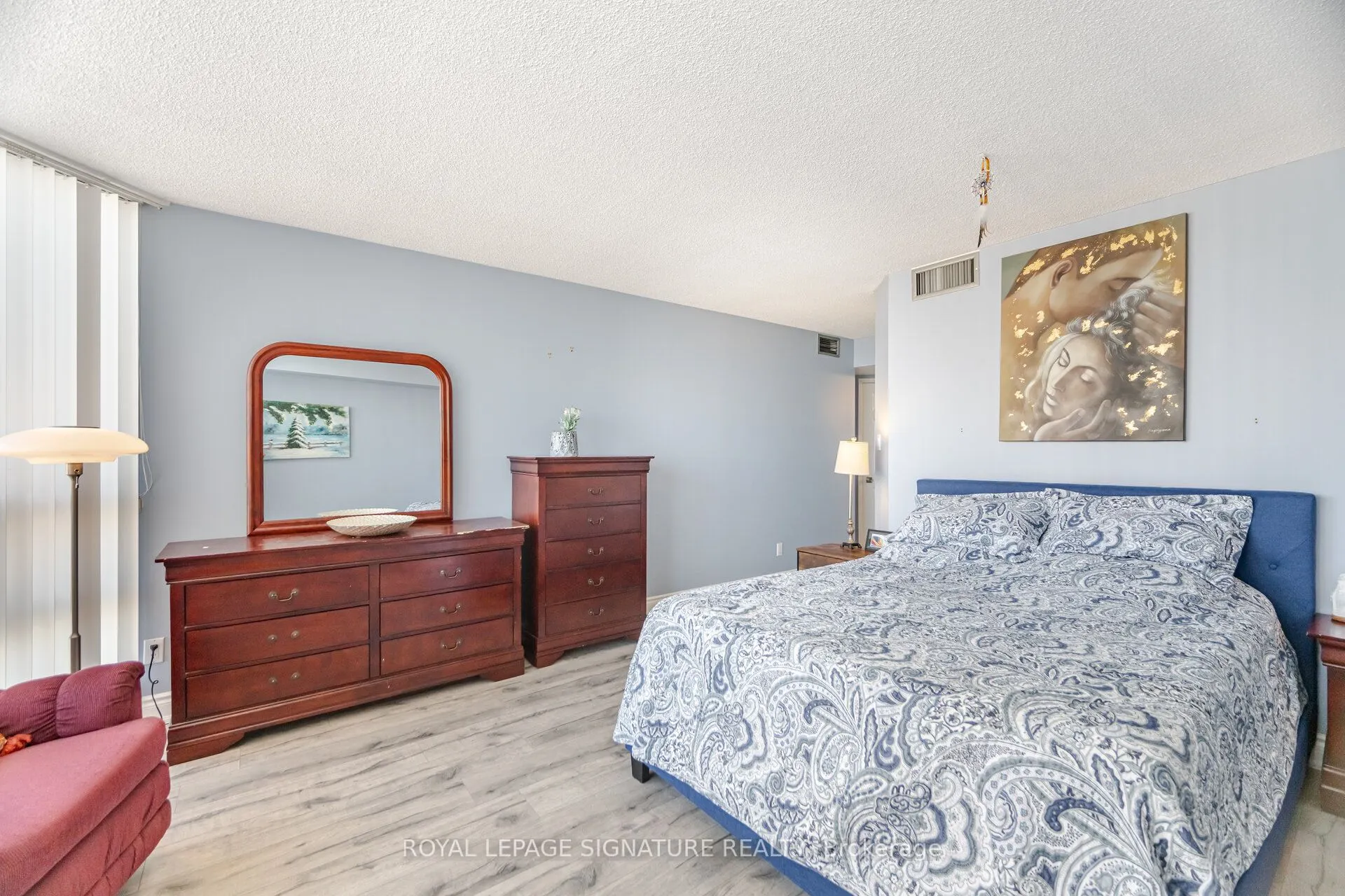 45 Kingsbridge Garden Circle, #3208