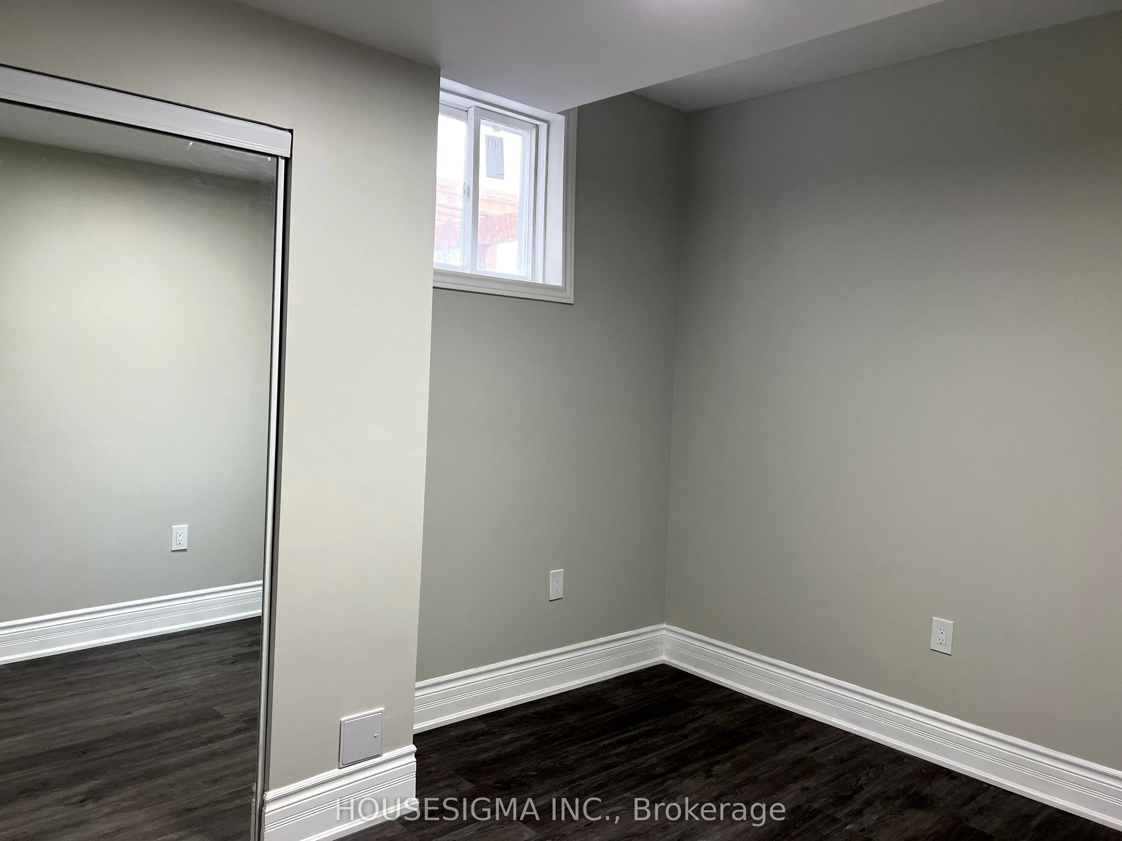 931 Pine Valley Circle