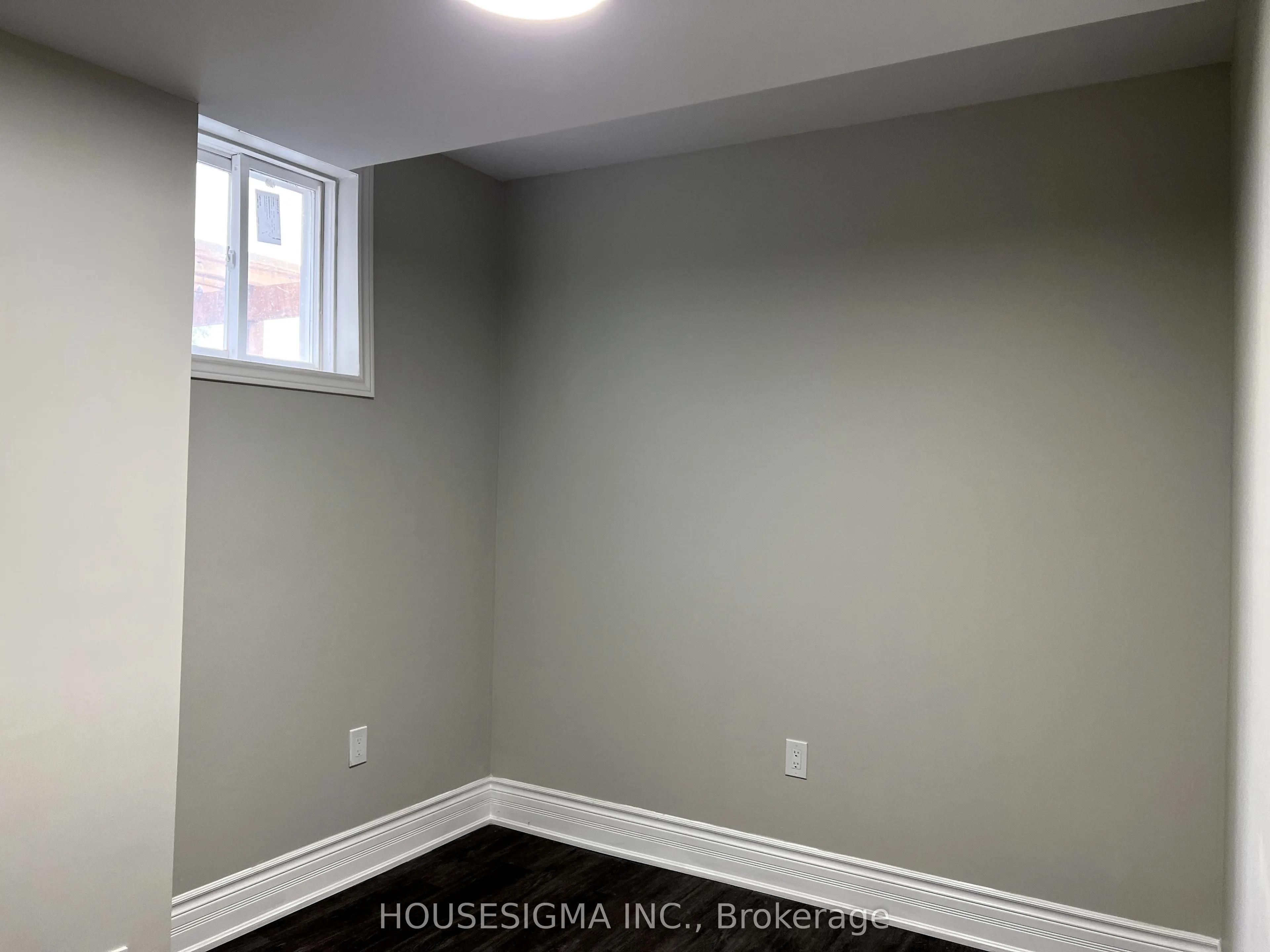 931 Pine Valley Circle