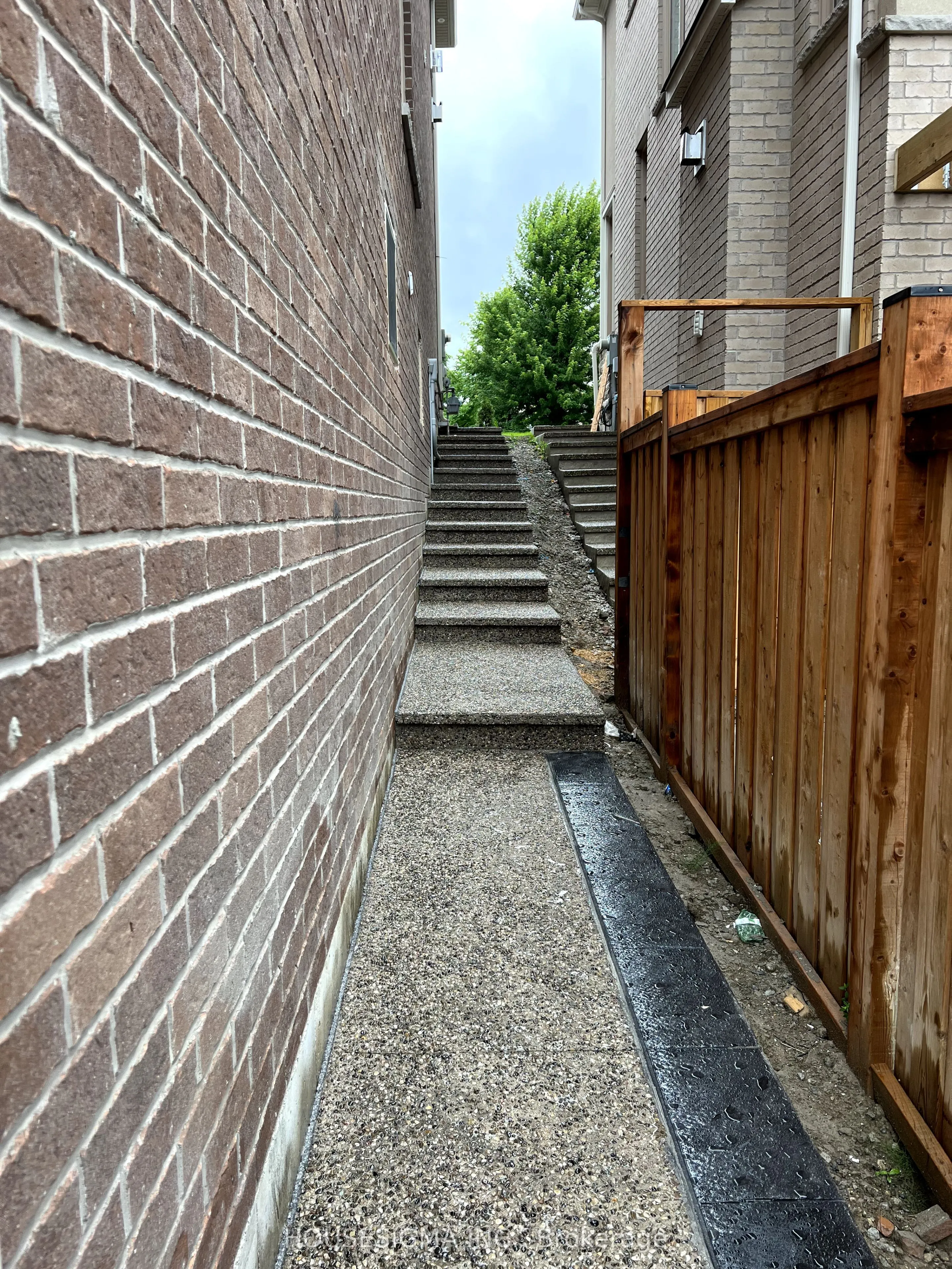 931 Pine Valley Circle