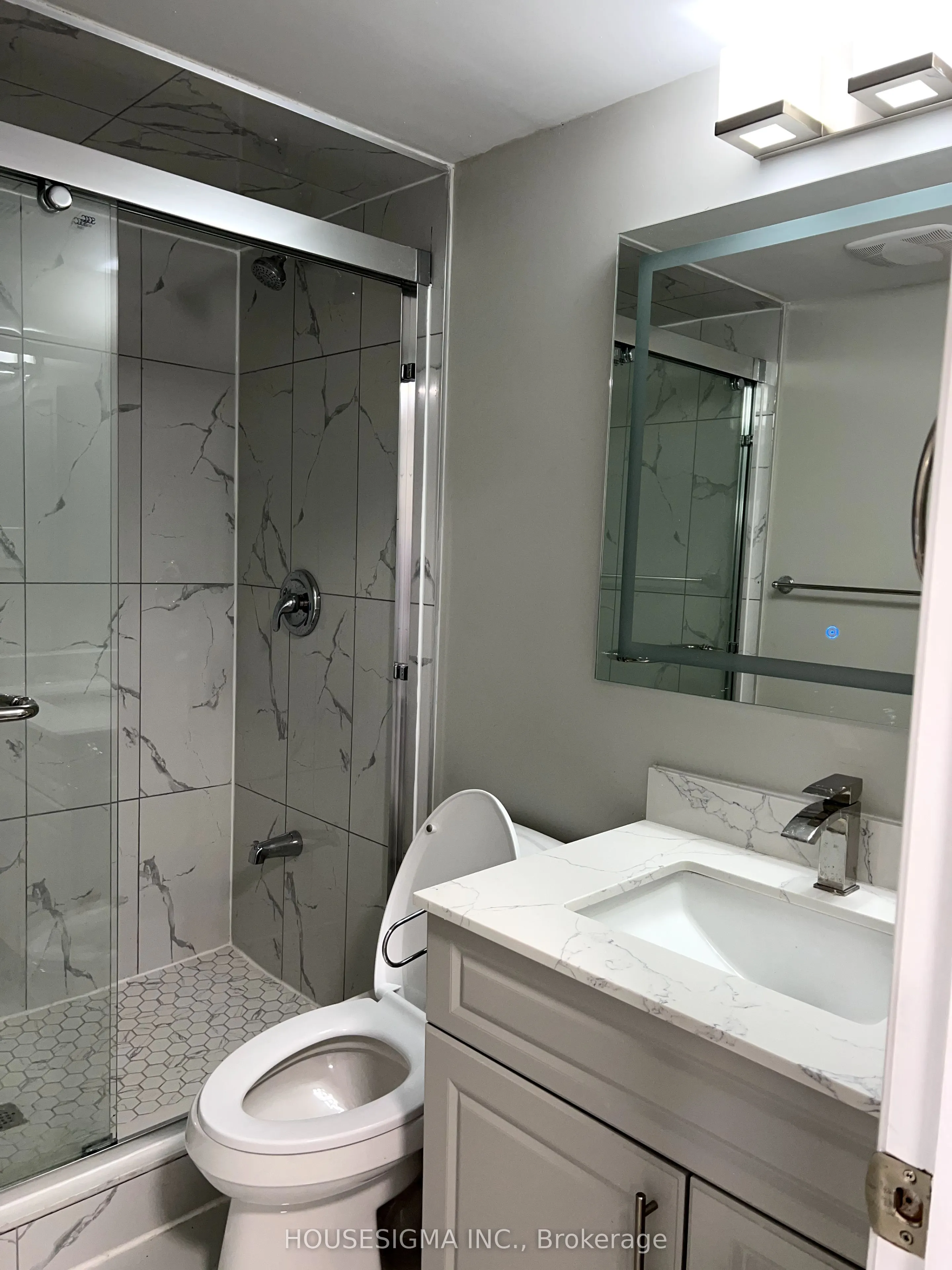 931 Pine Valley Circle