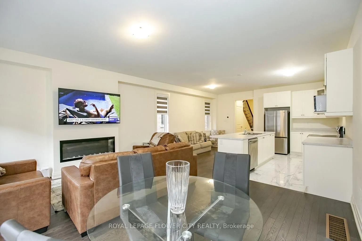 114 Adventura Road