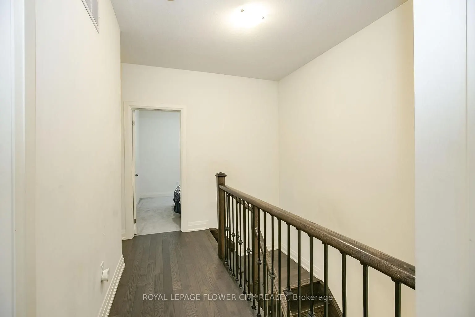 114 Adventura Road