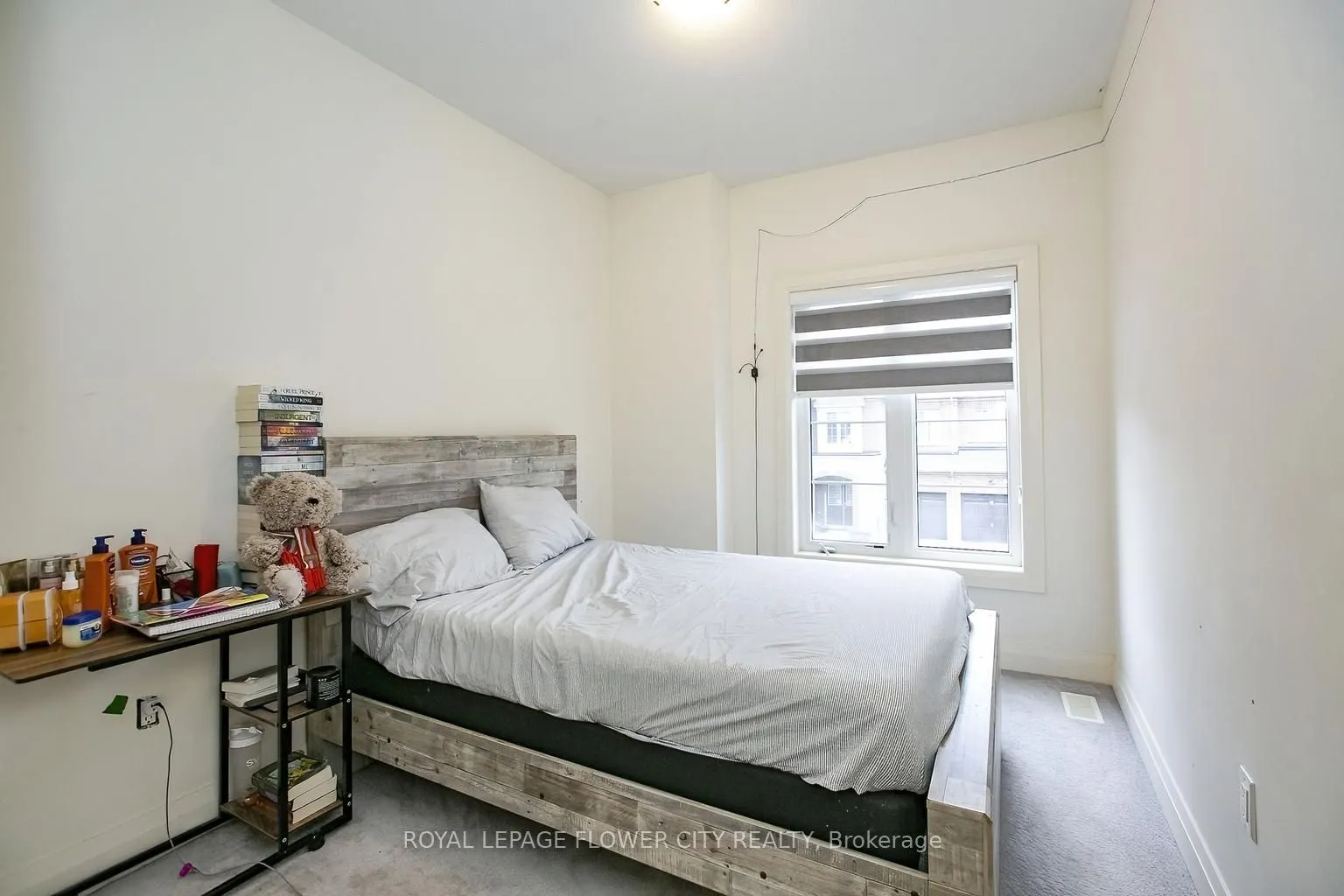 114 Adventura Road