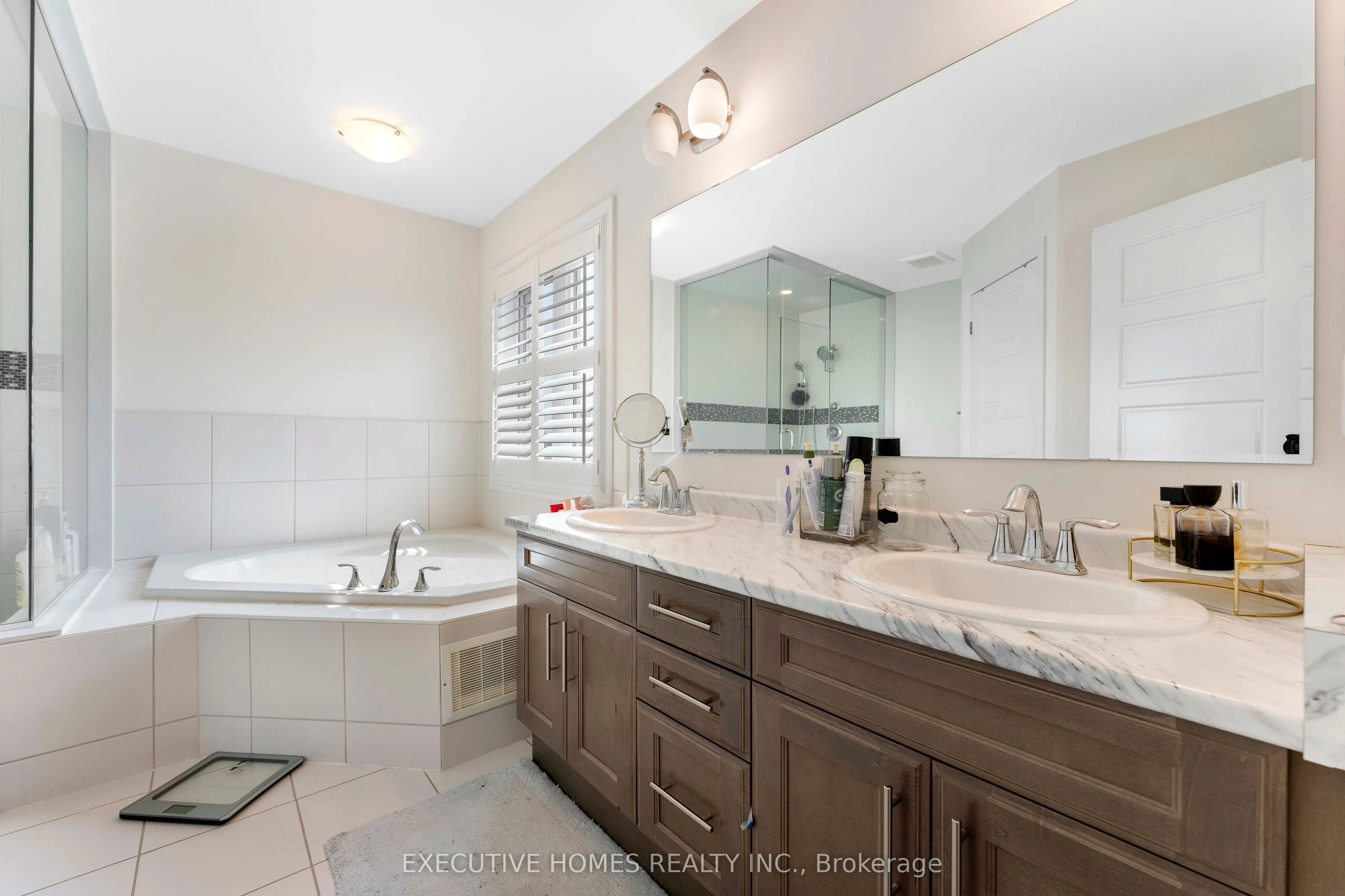 3216 Carding Mill Trail