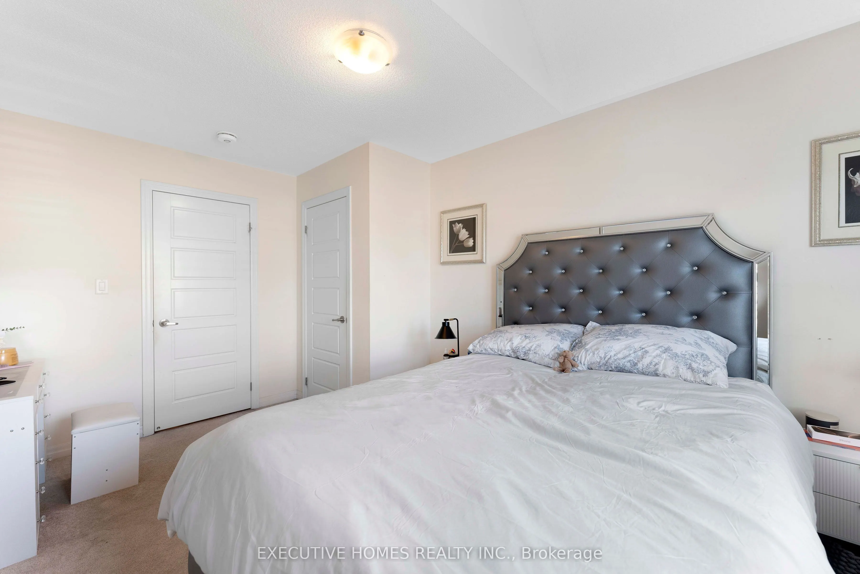 3216 Carding Mill Trail