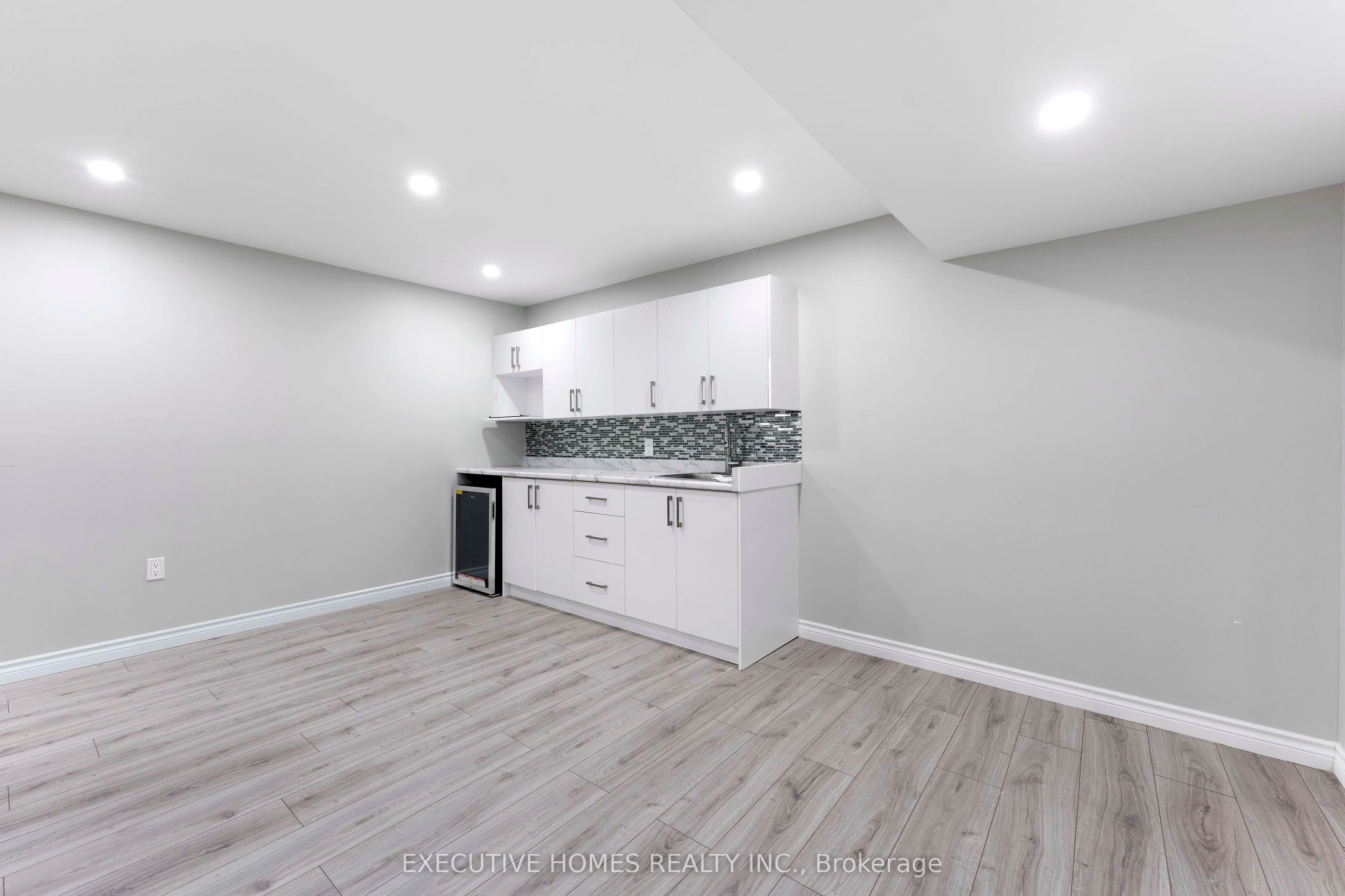 3216 Carding Mill Trail