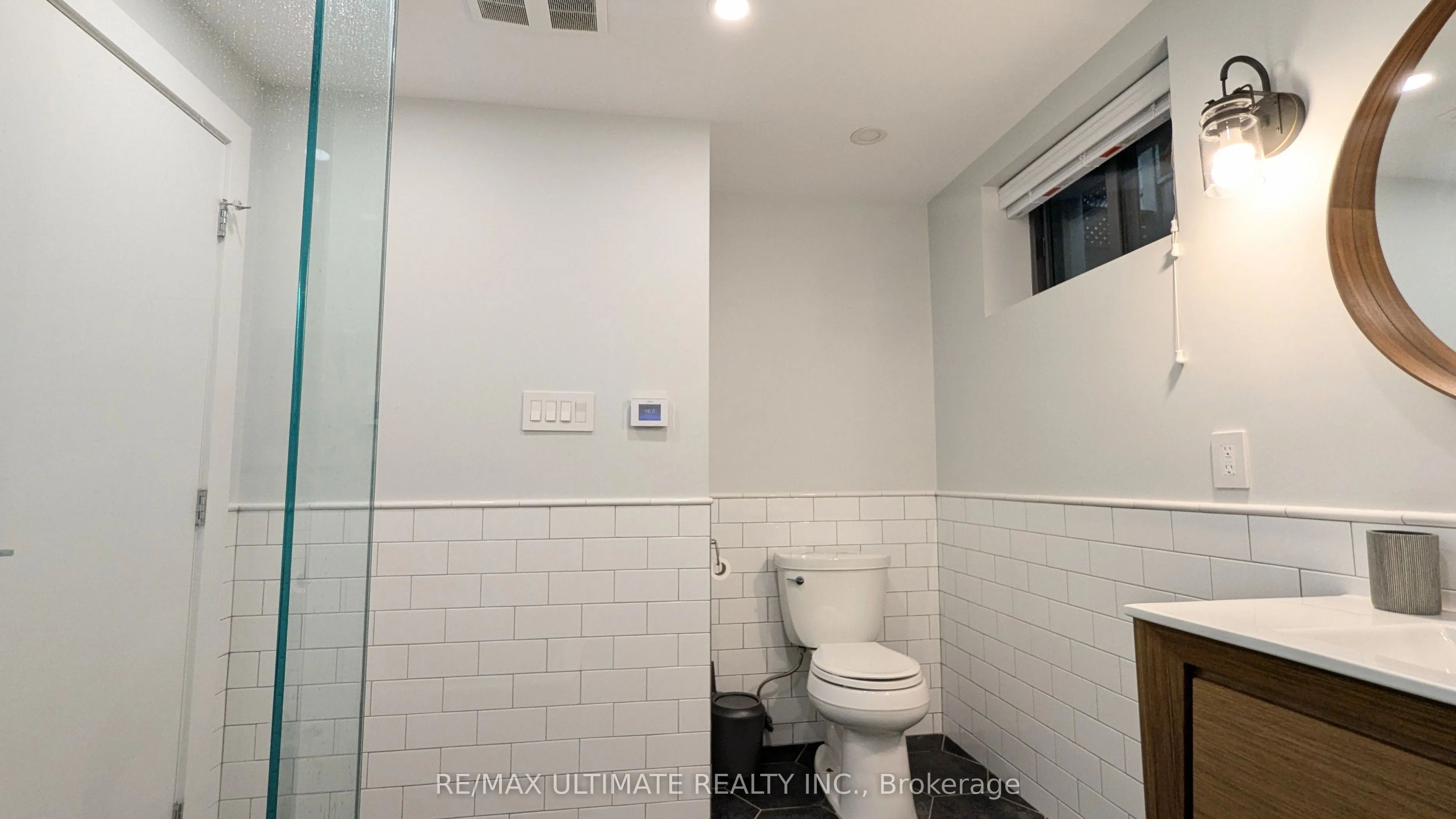 1101 Lakeshore Road W, #Lower