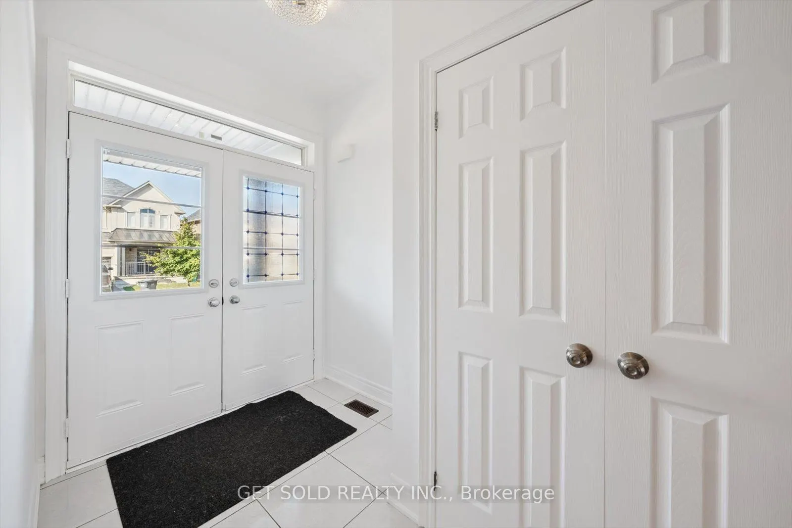 49 Blackberry Valley Crescent